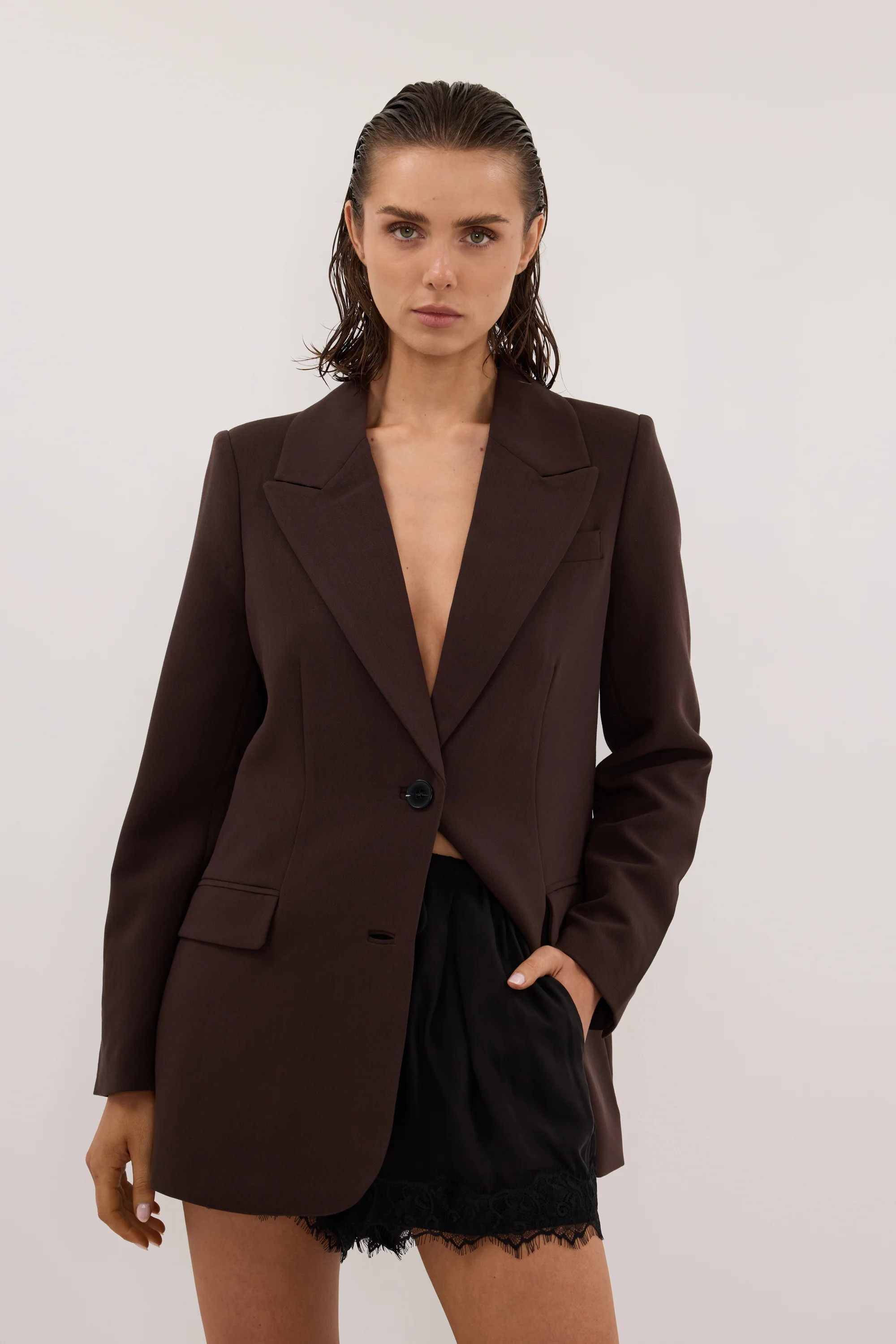 ELLE DARK CHOCOLATE BLAZER | DISSH