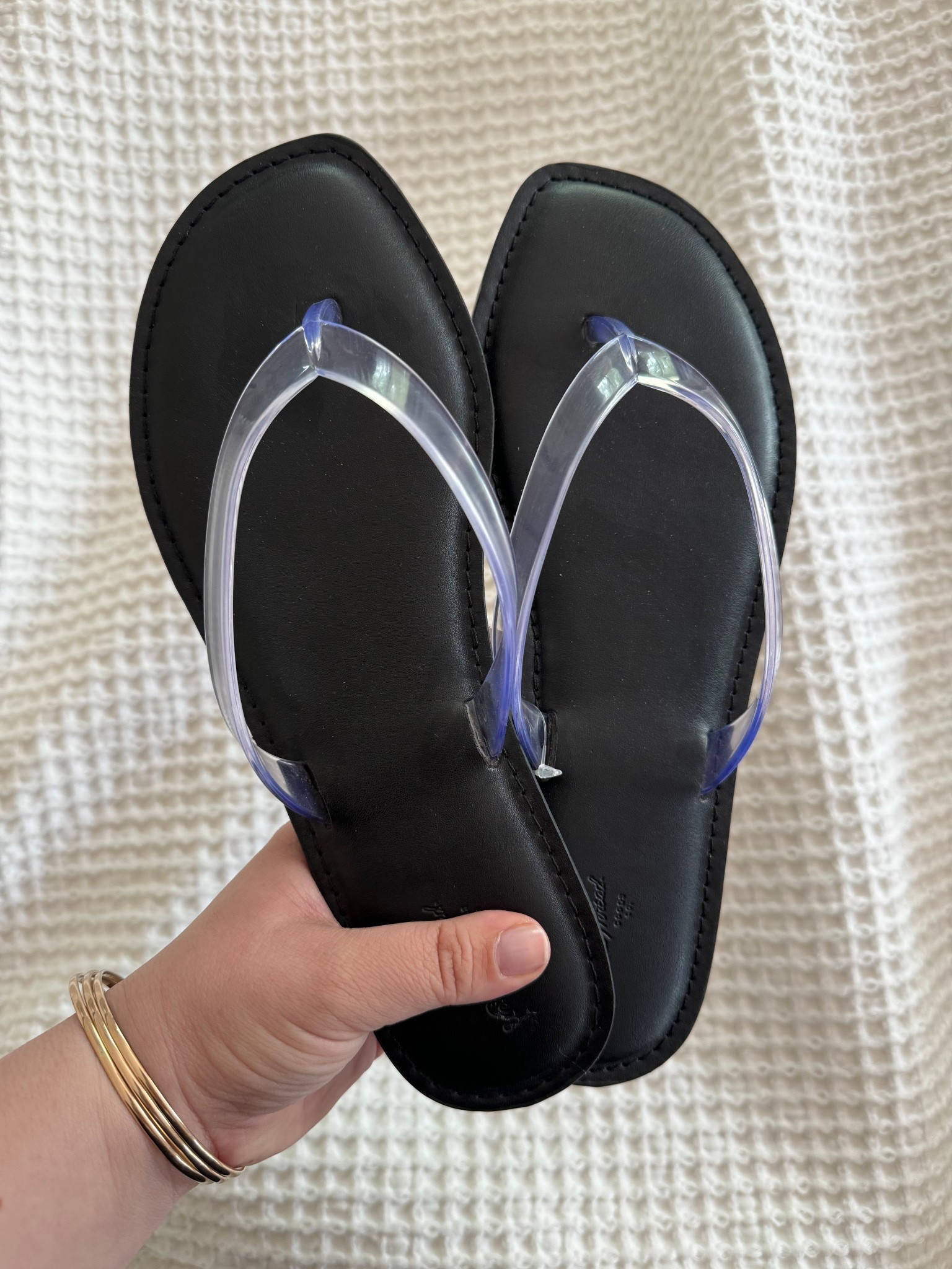 Affordable jelly sandal flip flops from
Target that look like The Row!

#LTKSaleAlert #LTKShoeCrush #LTKSeasonal