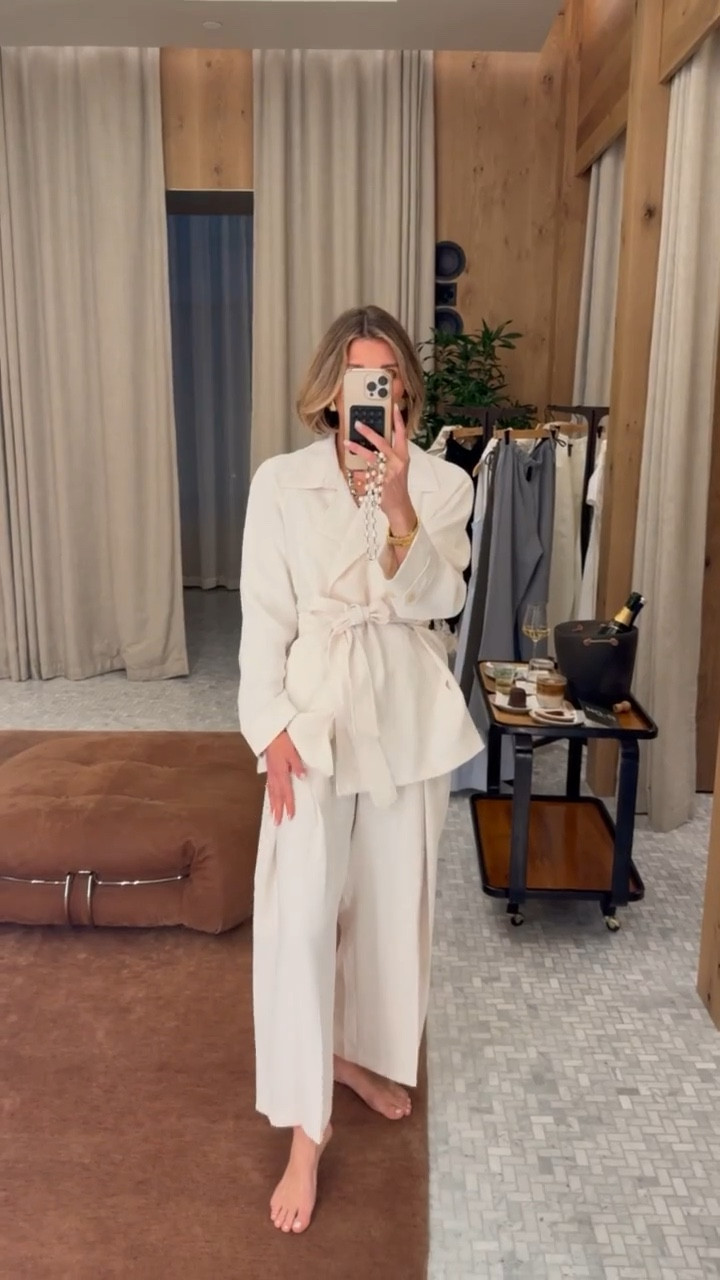 The perfect off white look for spring from @Aritzia — linking my faves. 

#LTKNYFW #LTKootd