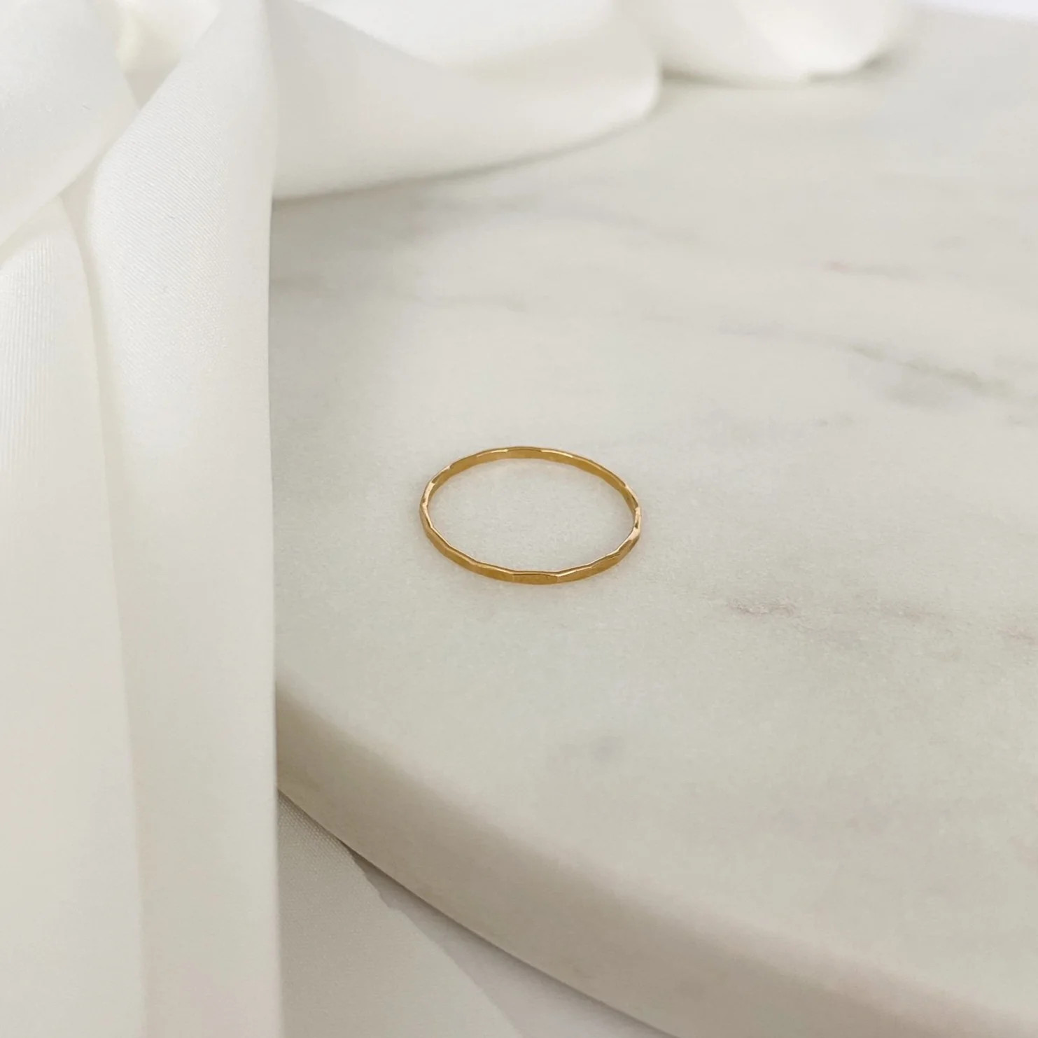 hammered stacking ring | 14k gold filled | Reef rain aria