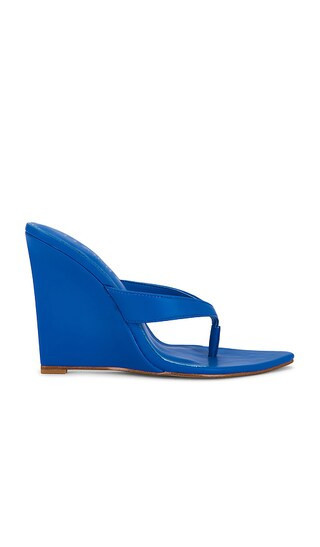 FEMME LA x REVOLVE Tokyo Thong Wedge in Royal. - size 7 | Revolve Clothing (Global)