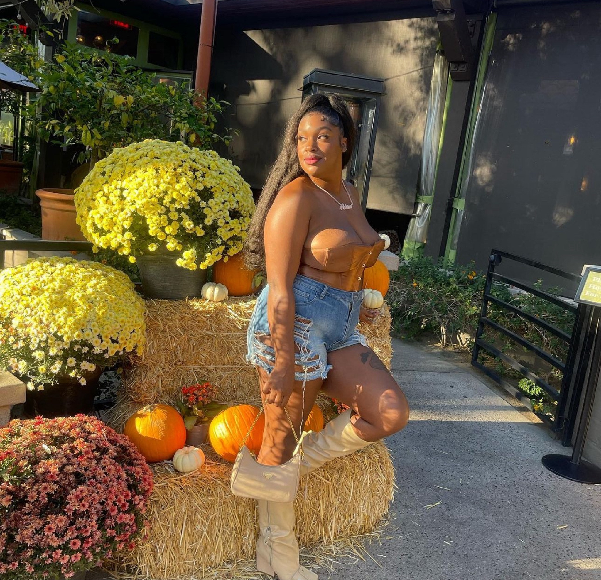 Summer meets fall - denim shorts and corset look. 

#LTKSeasonal #LTKPlusSize #LTKStyleTip