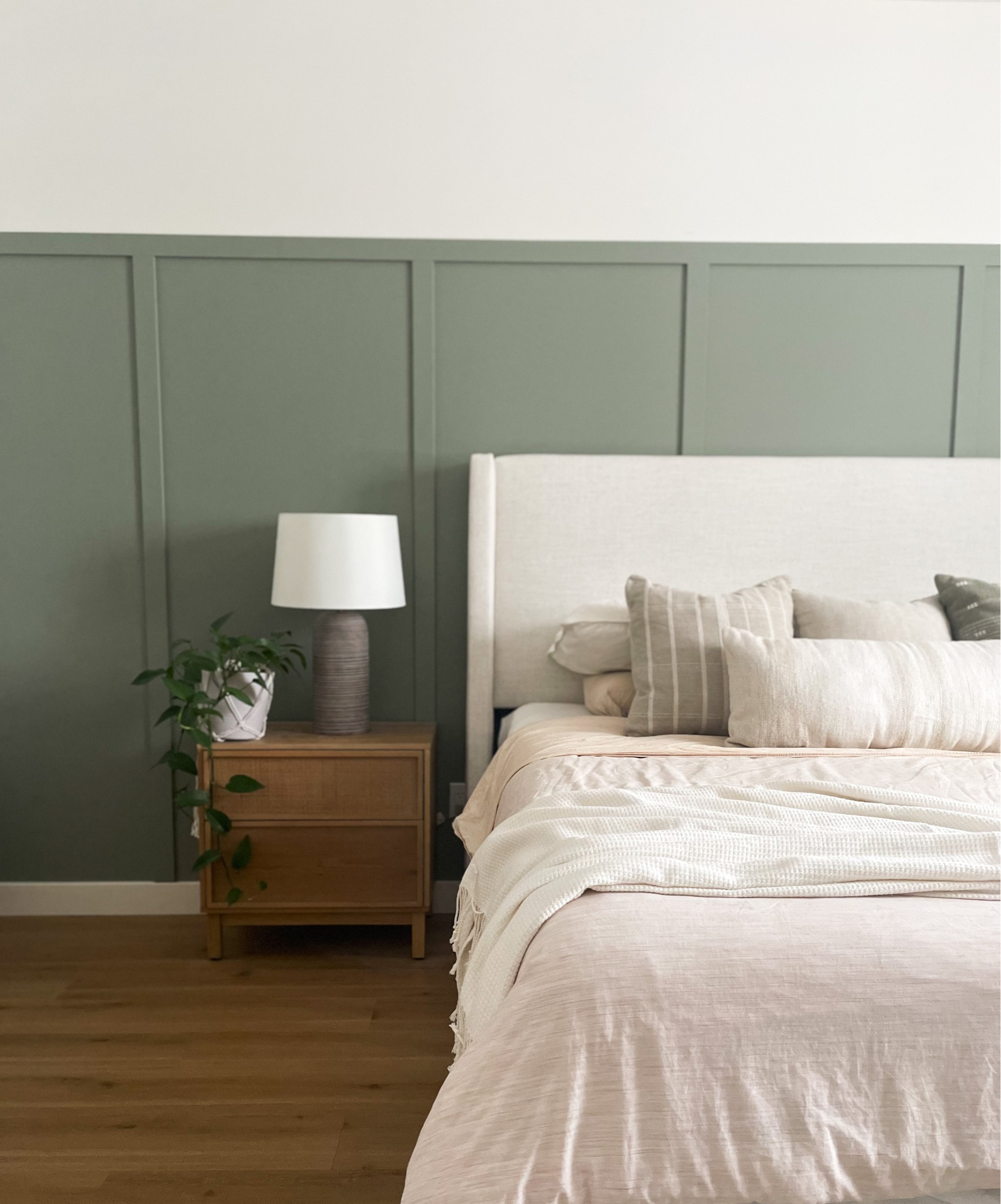 I love how our master turned out! I linked my favourite bed for you!



#LTKFind #LTKhome