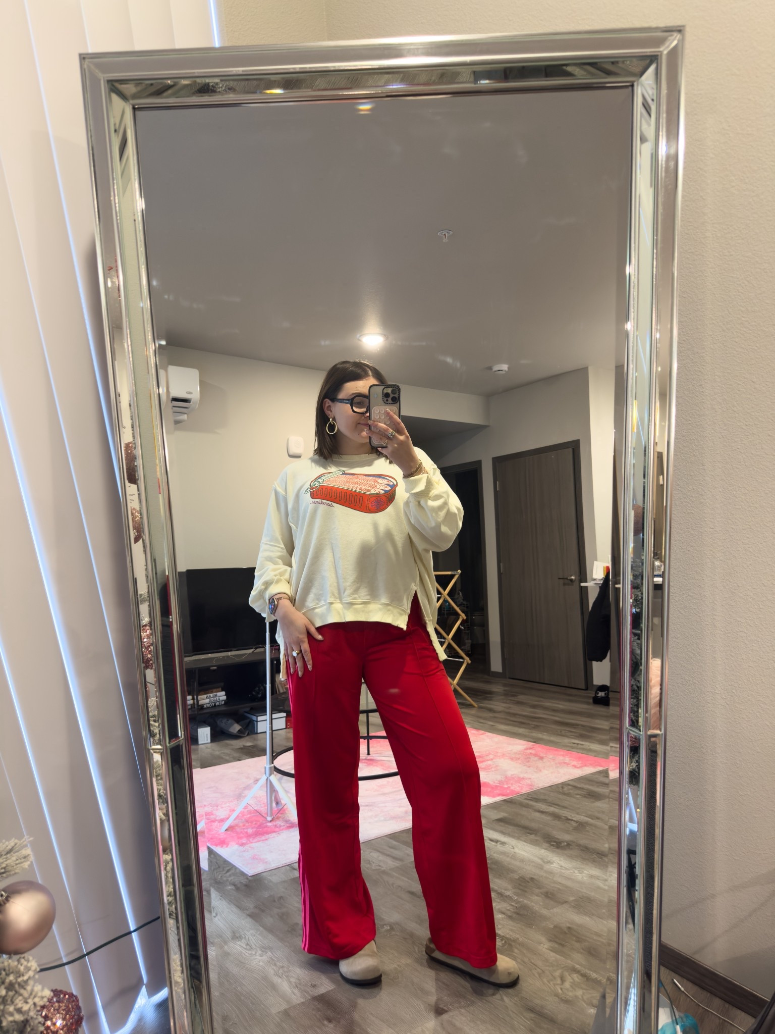 Comfy work from home outfit! I love a cozy look like this 🥰

I’m wearing a M sweatshirt, L pants and size 9 clogs

#LTKootd #LTKFindsUnder100 #LTKMidsize