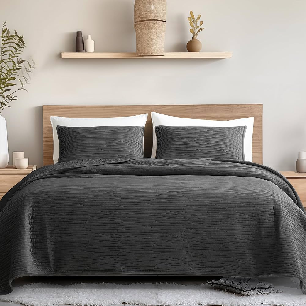 SHALALA Velvet Quilt King Size,Lightweigh Relaxed Stitch Striped Bedding Set Smooth-Textured, Mor... | Amazon (US)