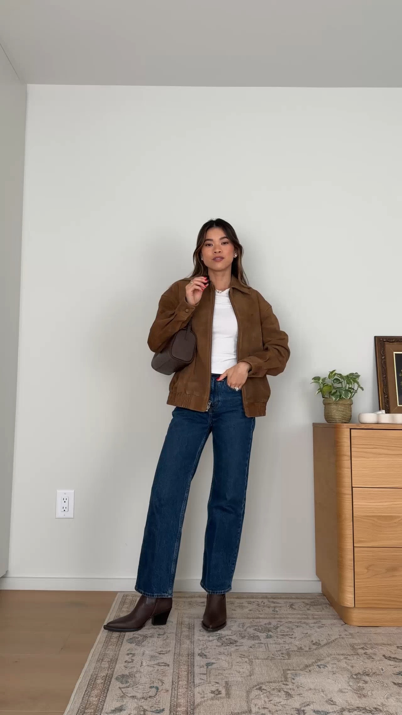 How stunning is this @Aritzia suede jacket!

Sizing info:
-Abercrombie High Rise 90s Relaxed Jeans (Size 23 Extra short in Dark Wash)
-Aritzia HomeStretch Rib Tune T-Shirt (Size XS in white)
-Aritzia Jones Bomber - Suede (Size XS in Valley)

Aritzia Fall New Arrivals, Aritzia Sweaters, Aritzia best sellers, best pieces from Aritzia for petite, what pants from Aritzia will fit if youre petite, Petite style guide, how to dress if you’re petite, Petite style, petite fashion, mom outfit, mom style, petite pants, petite outfit ideas, petite outfits, best pants for petite, petite denim, Fall style, Fall outfits, vacation outfits, denim for petite, suede jacket, fall jacket

#LTKootd #LTKSeasonal #LTKPetite