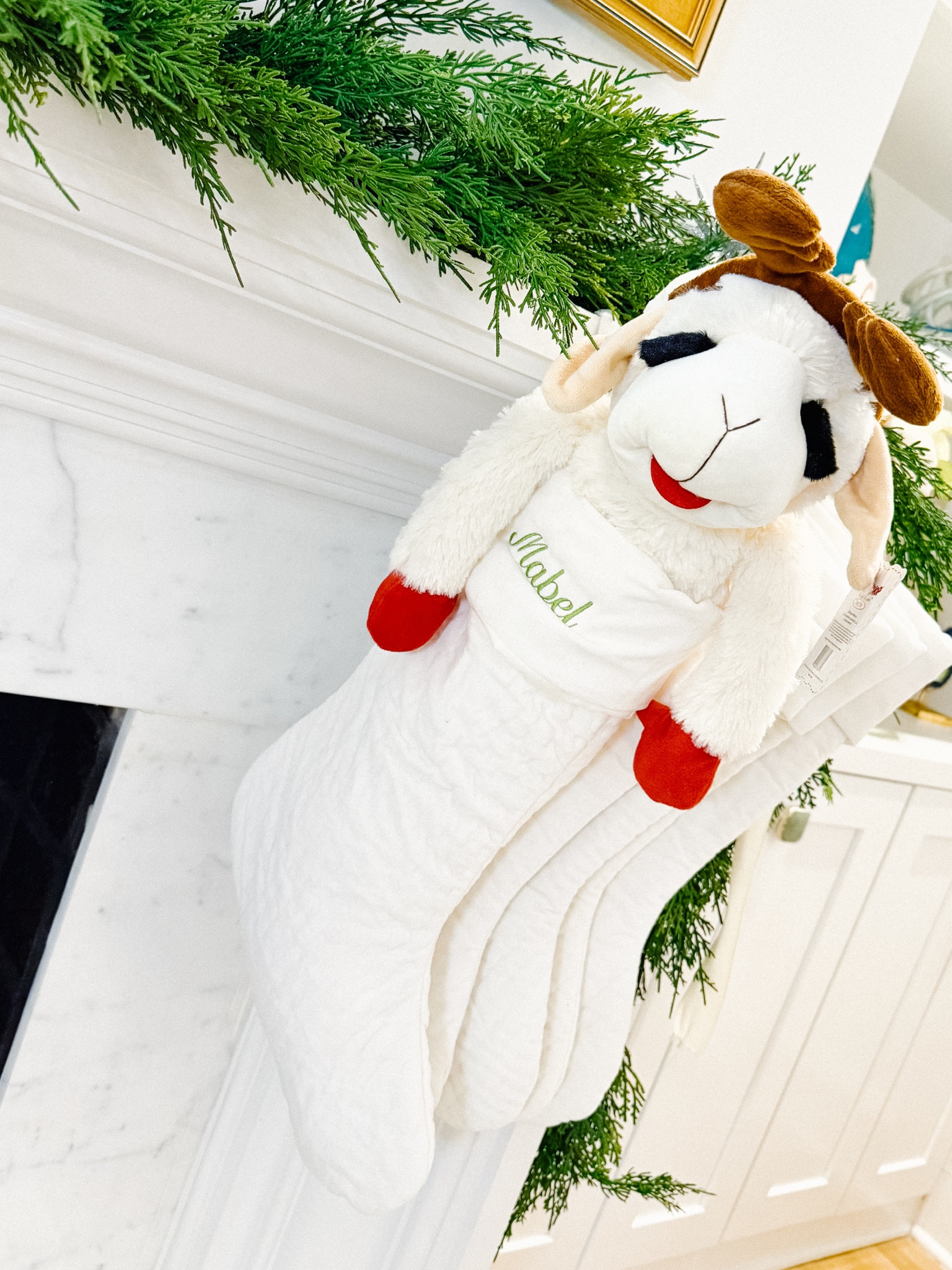 when the dog’s stocking is the fullest on the mantel… @walmart #walmartpartner

#LTKHoliday