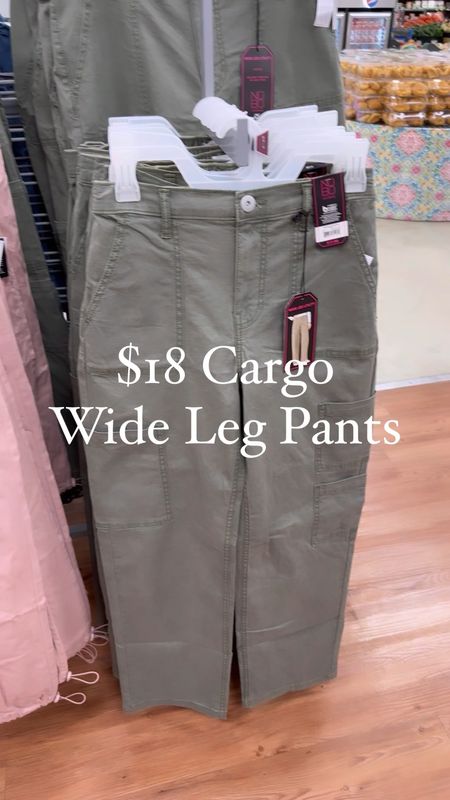 $18 Wide Leg Cargo Pants 🙌🏼 If you’ve been meaning to try this trend, this is your sign! ✨ 

Follow me for more affordable fashion, outfit ideas and more! ✨

Wearing a size small! 



#LTKstyletip #LTKunder50 #LTKFind