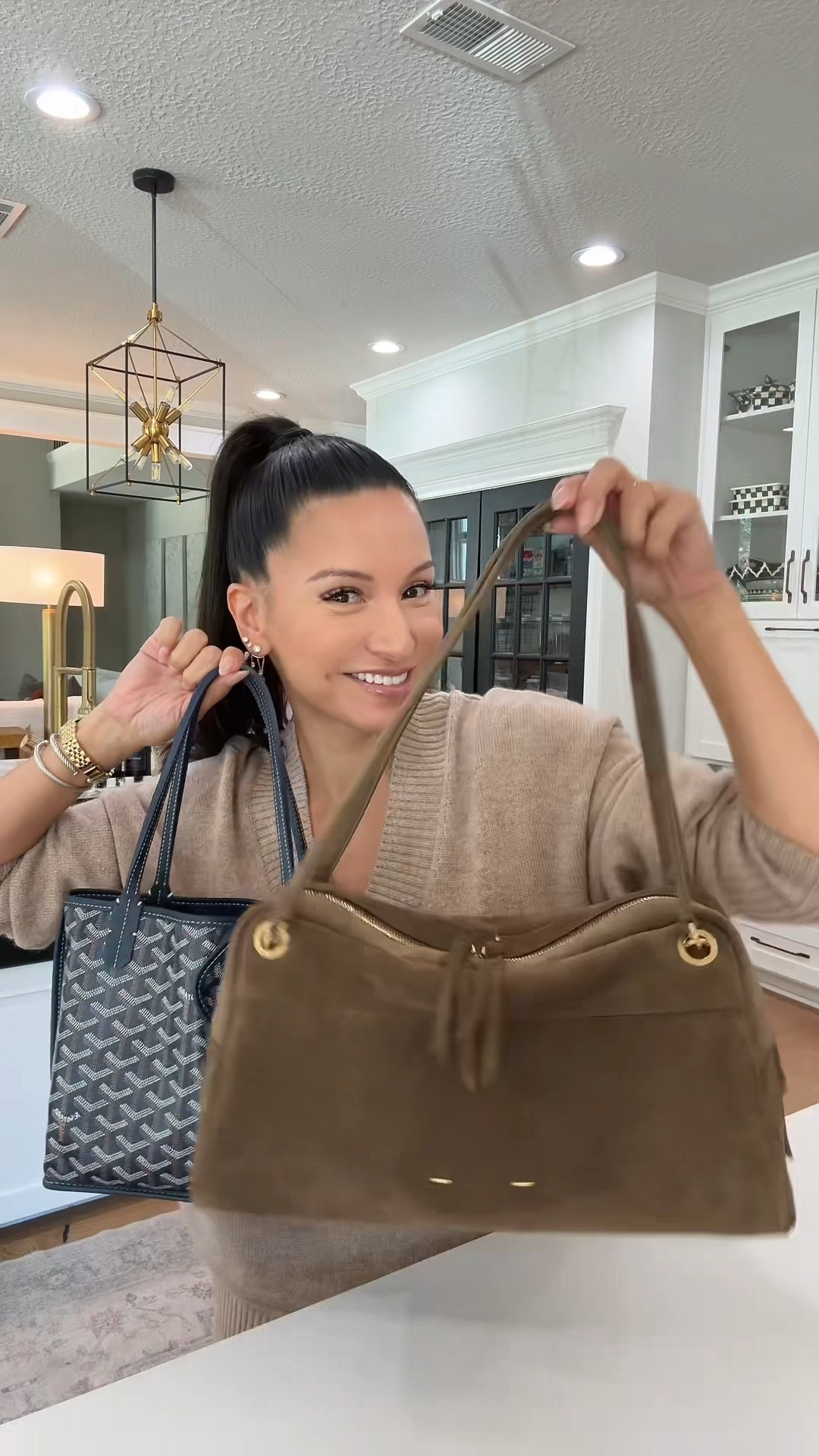 Pack my bag with me! What’s in my bag! WIMB

#LTKgrwm #LTKdayinmylife #LTKmomlife