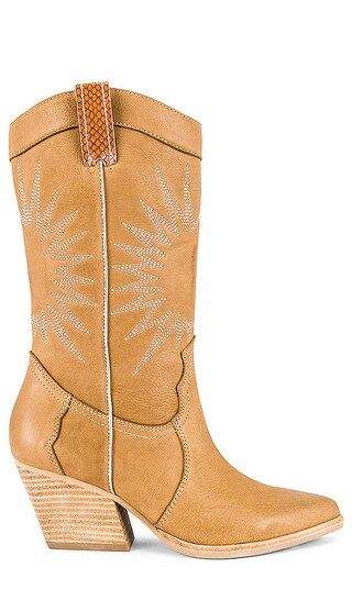Lawson Boot in Whiskey | Revolve Clothing (Global)