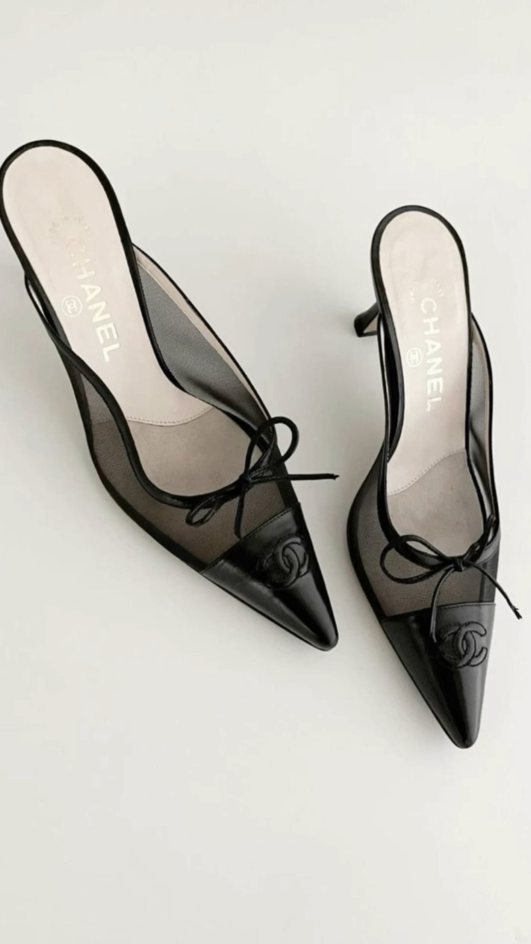 Vintage Designer Heels 🤍✨