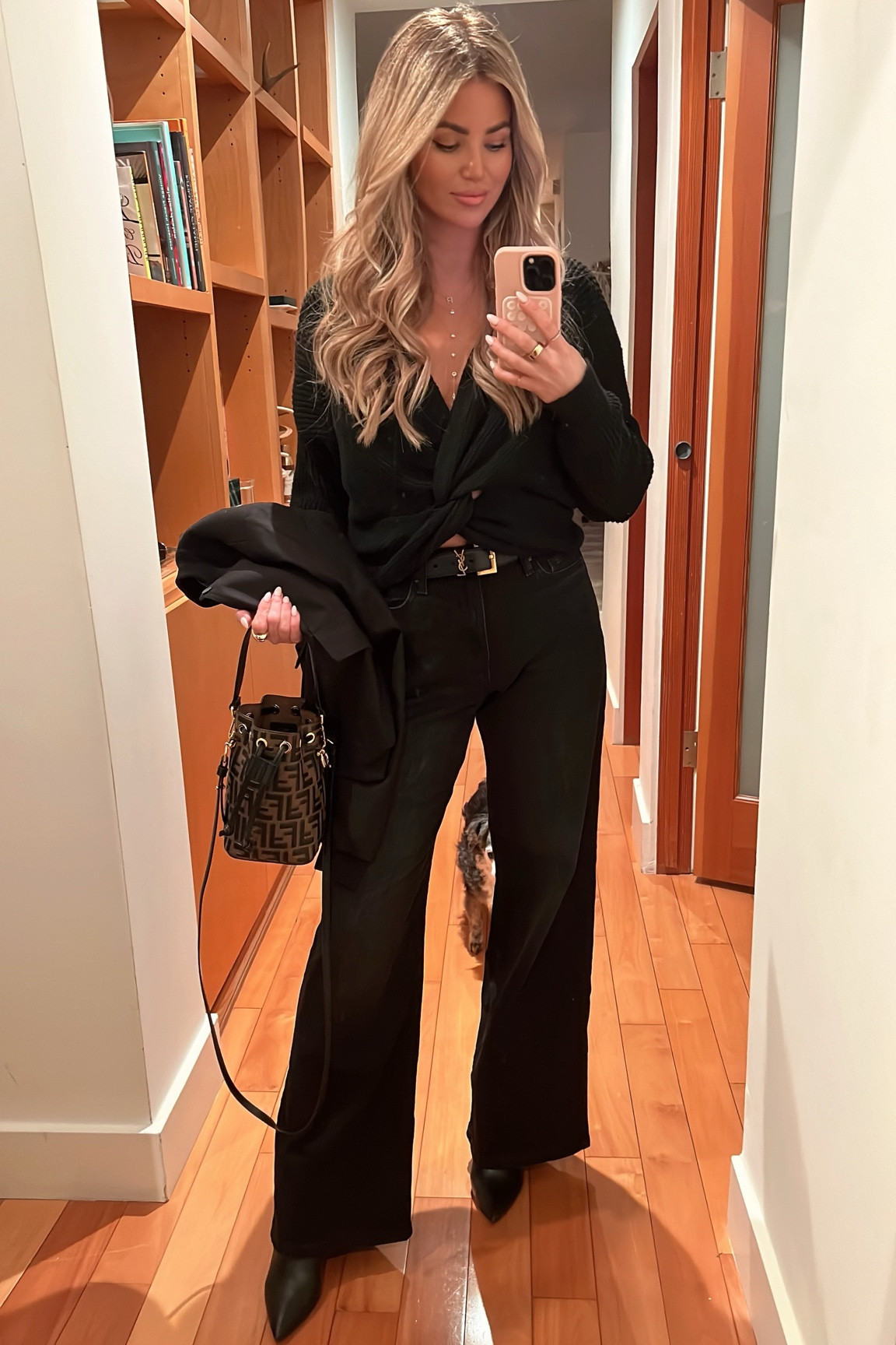 Wearing a small in the sweater 
6 in denim
Shoes TTS 