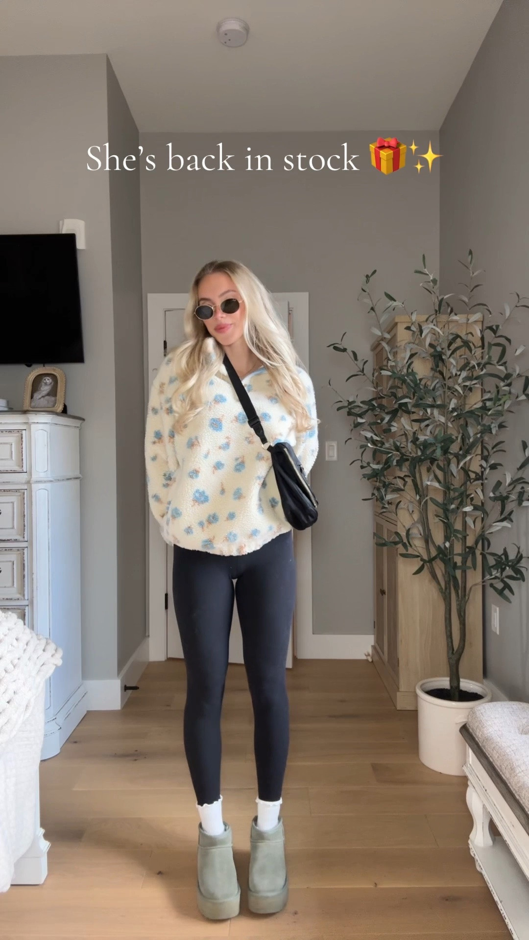 Coziest coffee-run outfit ☕️🤍
Wearing my Sherpa Fleece Snap-Neck Pullover from Lands’ End, Platform Green UGGs, and my Lululemon All Night Festival Bag - my everyday go-to.

#LTKHoliday #LTKStyleTip #LTKGiftGuide