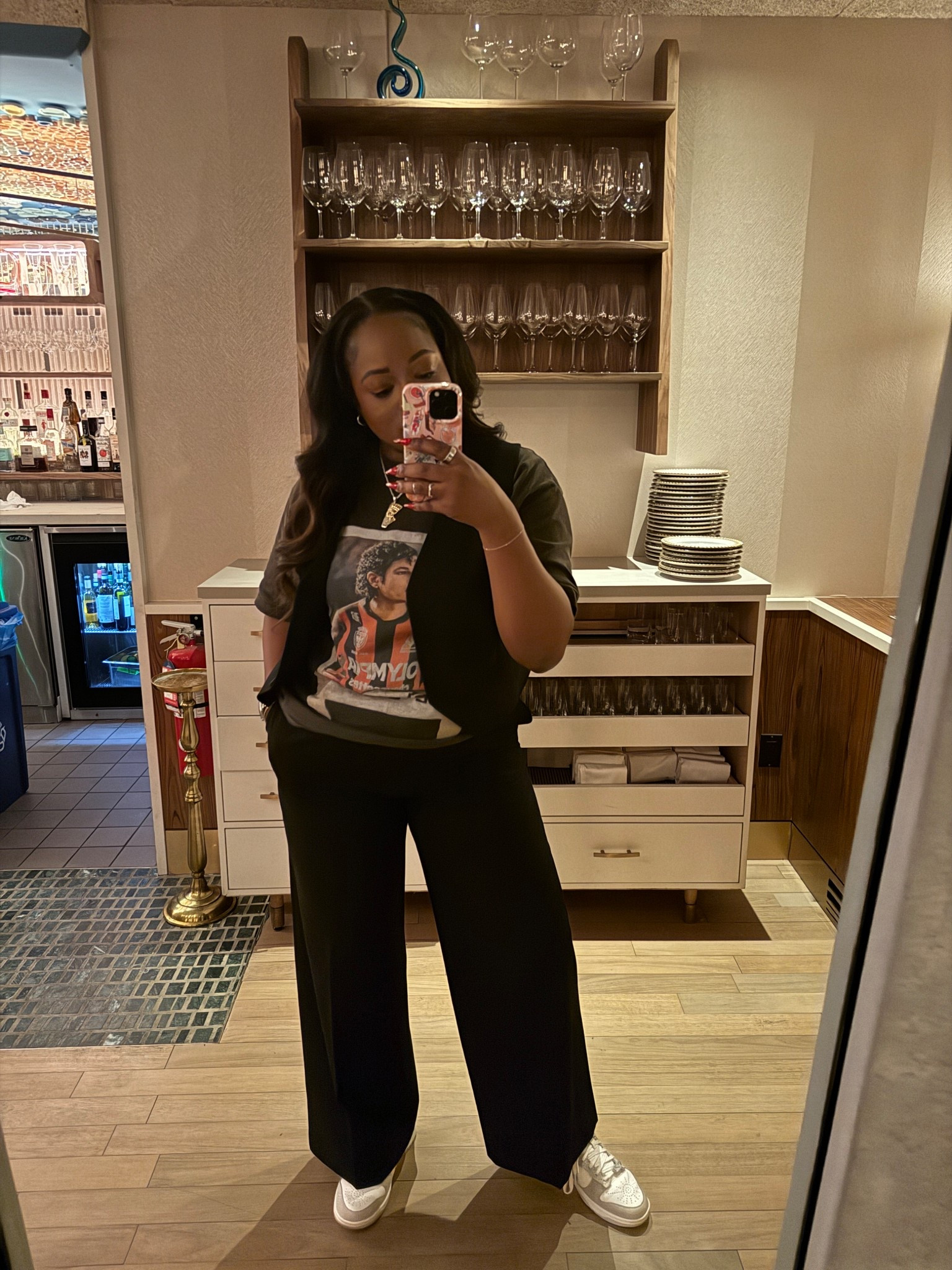 Casual look with vest and slacks 

#LTKMidsize #LTKFindsUnder50 #LTKStyleTip