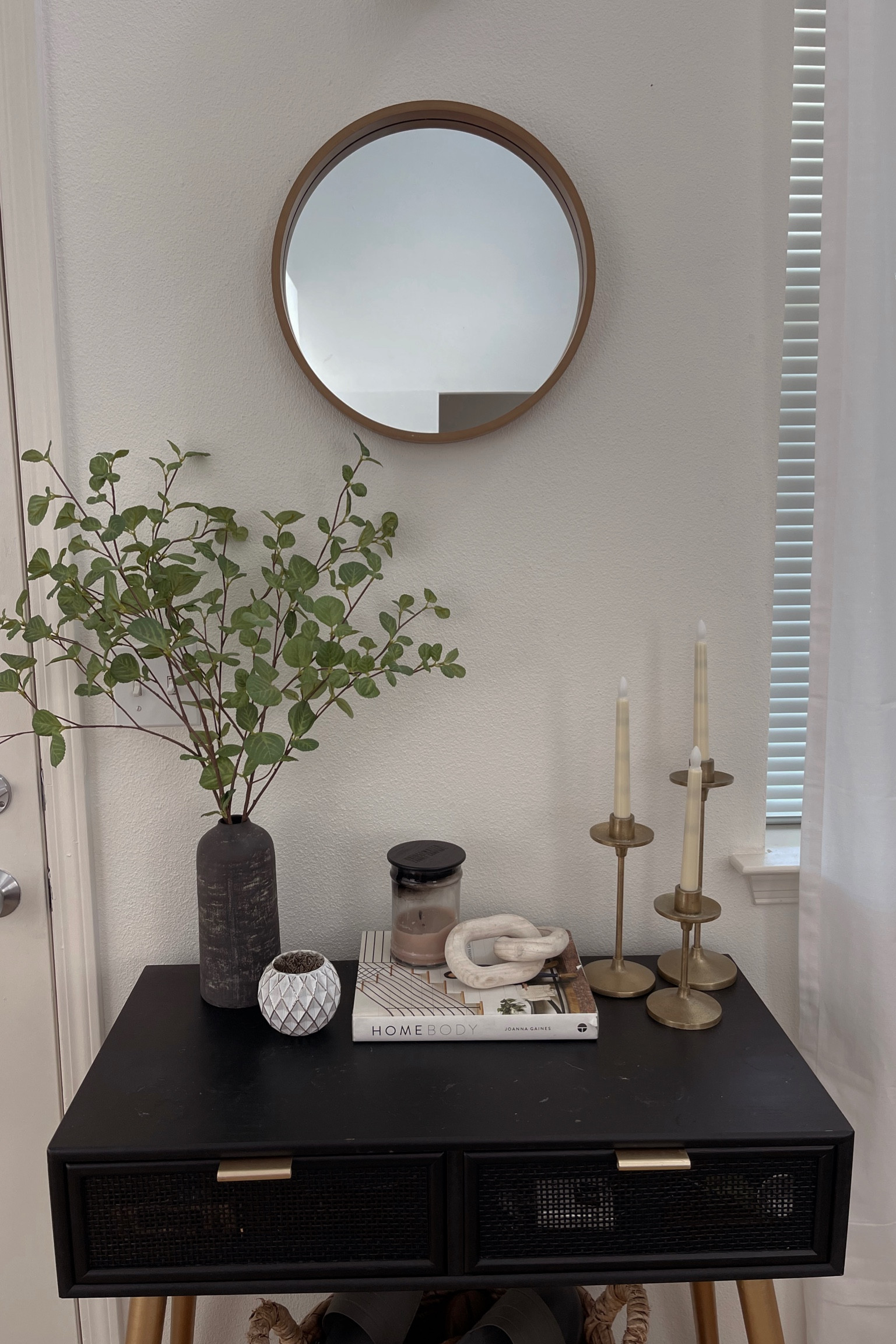 Entry way table🖤  
•Table, wooden link decor, and little white canister is homegoods 

#LTKunder100 #LTKhome #LTKstyletip