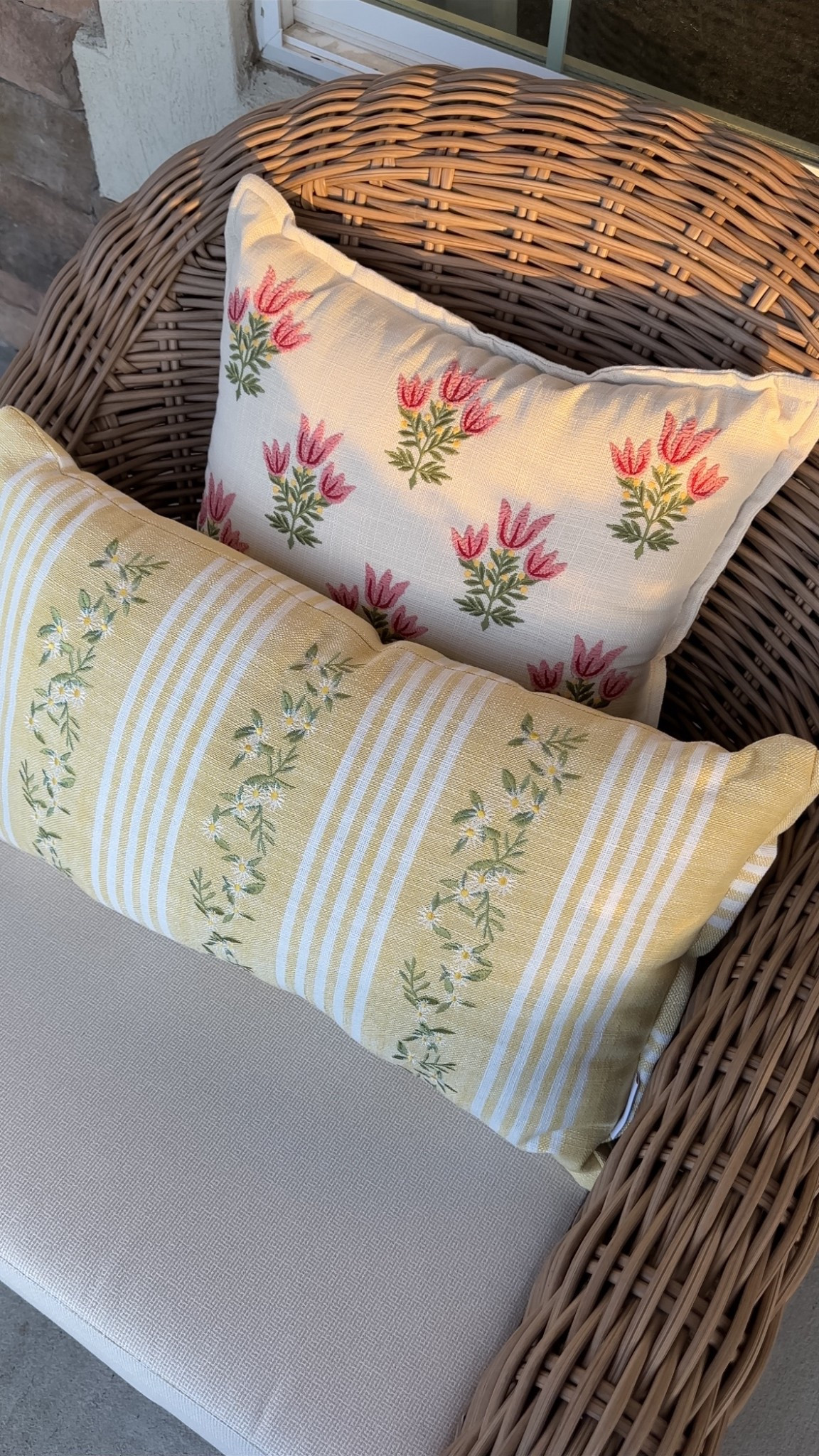 Outdoor spring pillows 

#LTKSeasonal #LTKHome