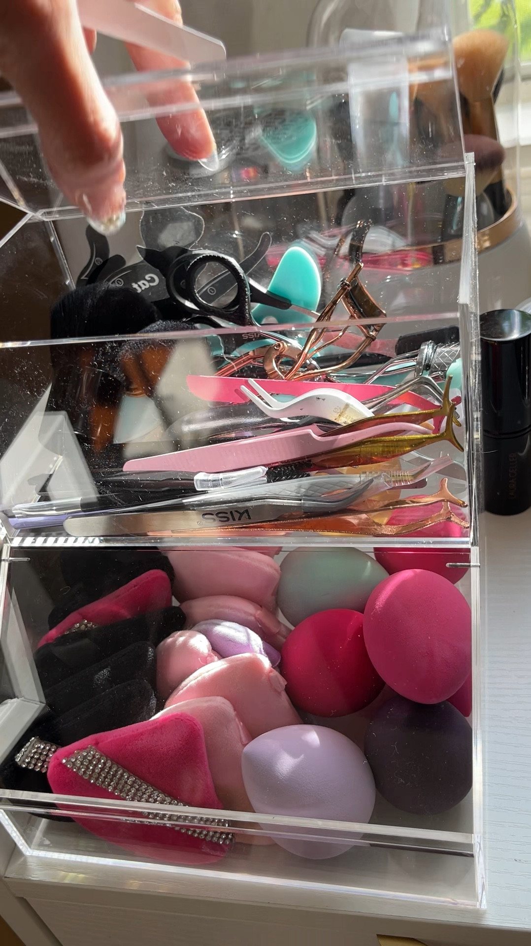 Cleaning my makeup table was a real undertaking, but WOW it was worth it! 

Once your makeup brushes and tools are clean, you don’t want to leave them out to get dusty and dirty. I especially recommend storing eye makeup tools, beauty blenders and reusable cosmetic sponges in a “clean tools only” container like this one with flip top lids for easy access to your cleaned and sanitized tools. 

I’ll also link the covered lazy Susan style rotating makeup brush organizers you see in the background and my amazon beauty favorites! 🖤

#LTKSummerSales #LTKBeauty #LTKVideo