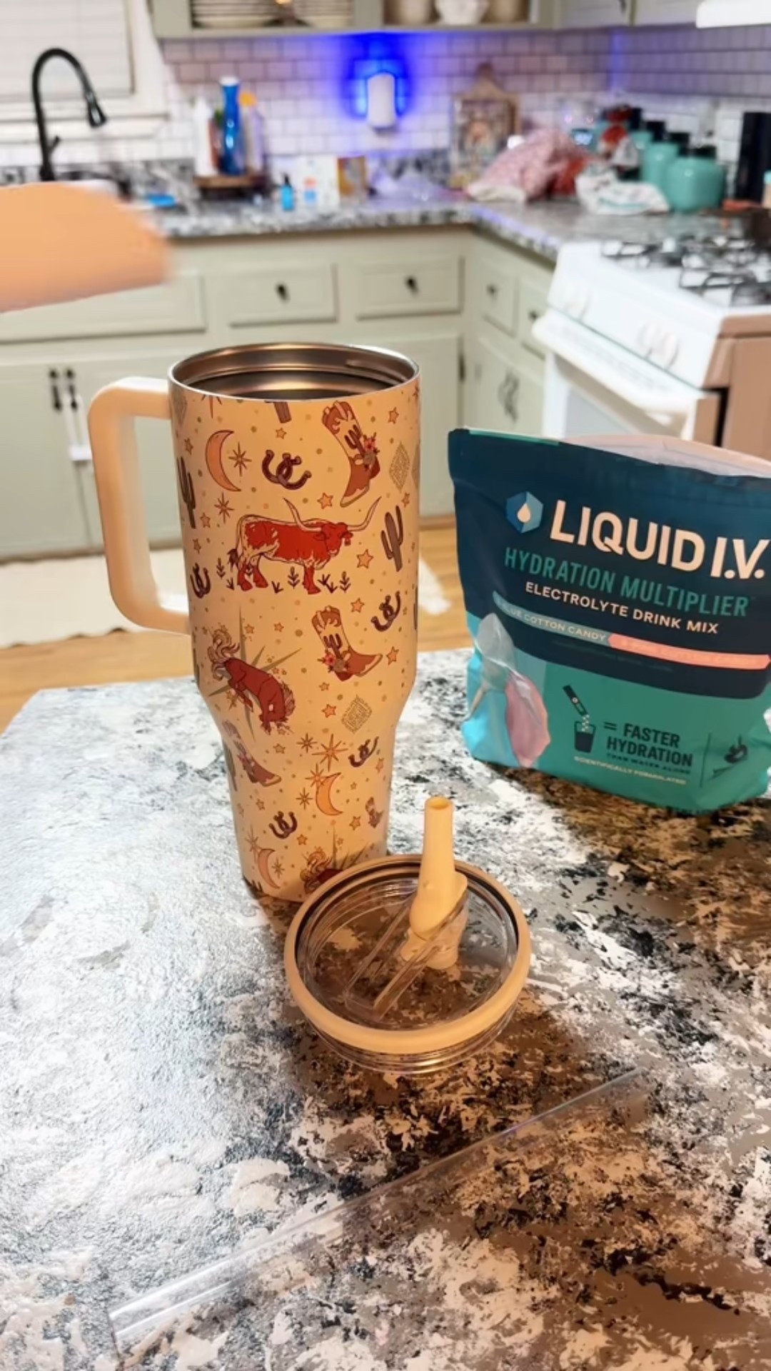 LOOOVE my new tumbler #hydrojug 

#LTKActive #LTKFindsUnder100 #LTKHome