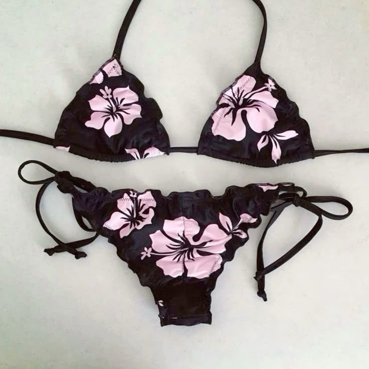  

 2000s hibiscus print for summer 

#LTKswimwear #LTKsummer