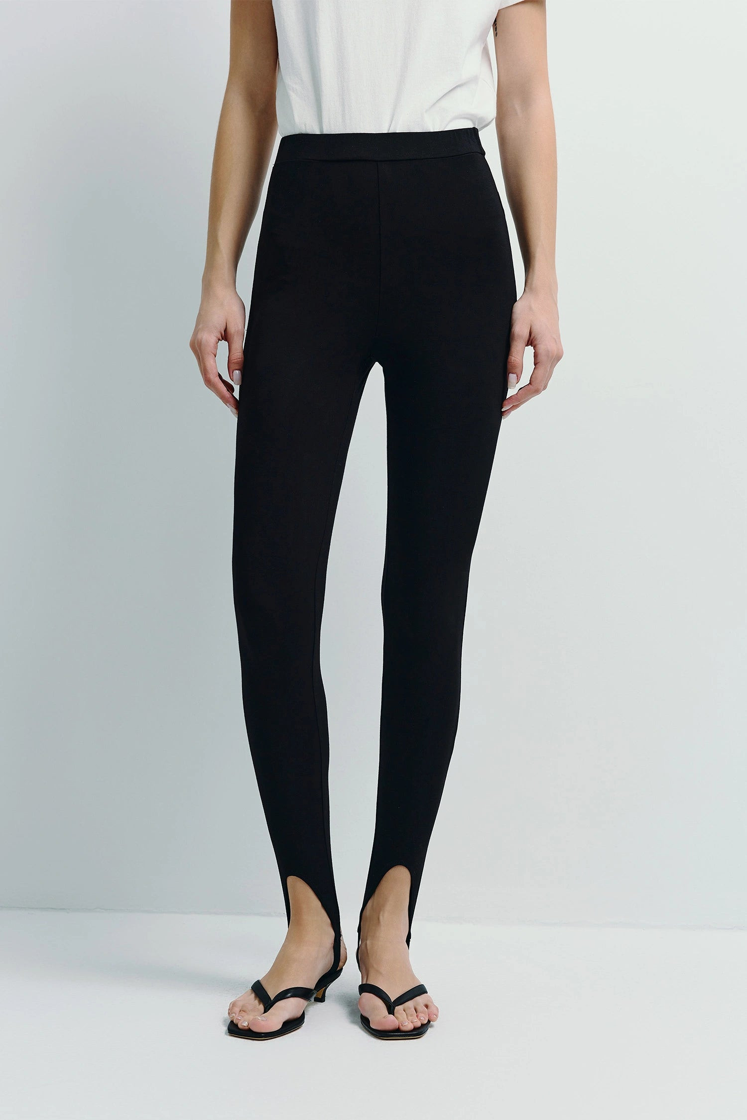 Argo Stirrup Leggings in Black | Rue Sophie | Rue Sophie