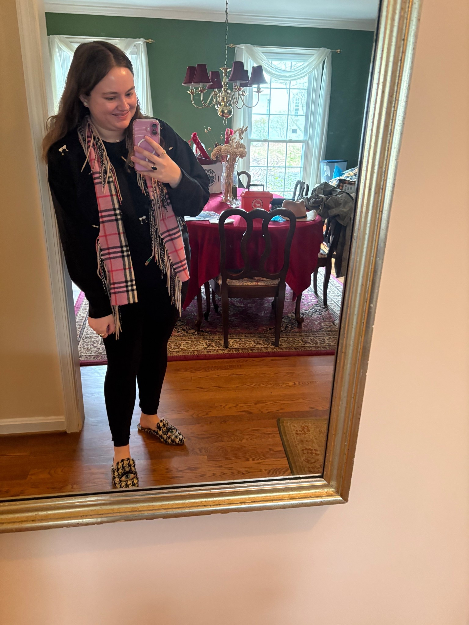 December 31, 2025 OOTD!

Champagne Sweatshirt • Champagne Crewneck Sweatshirt • Crewneck Sweatshirt • Sweatshirt 

#LTKHoliday #LTKSeasonal #LTKootd