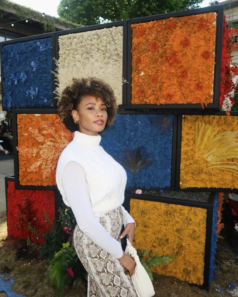 Layer layer, snake pants on fire 🤭 explore this combo with me: knitted vests, white bodysuits, snake-print trousers, and trainers ?!

#LTKstyletip #LTKmodest #LTKuk