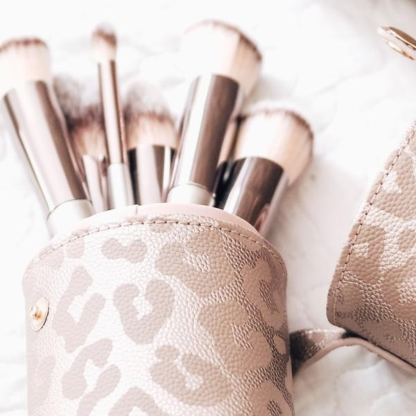 Brush Holder | Hollis