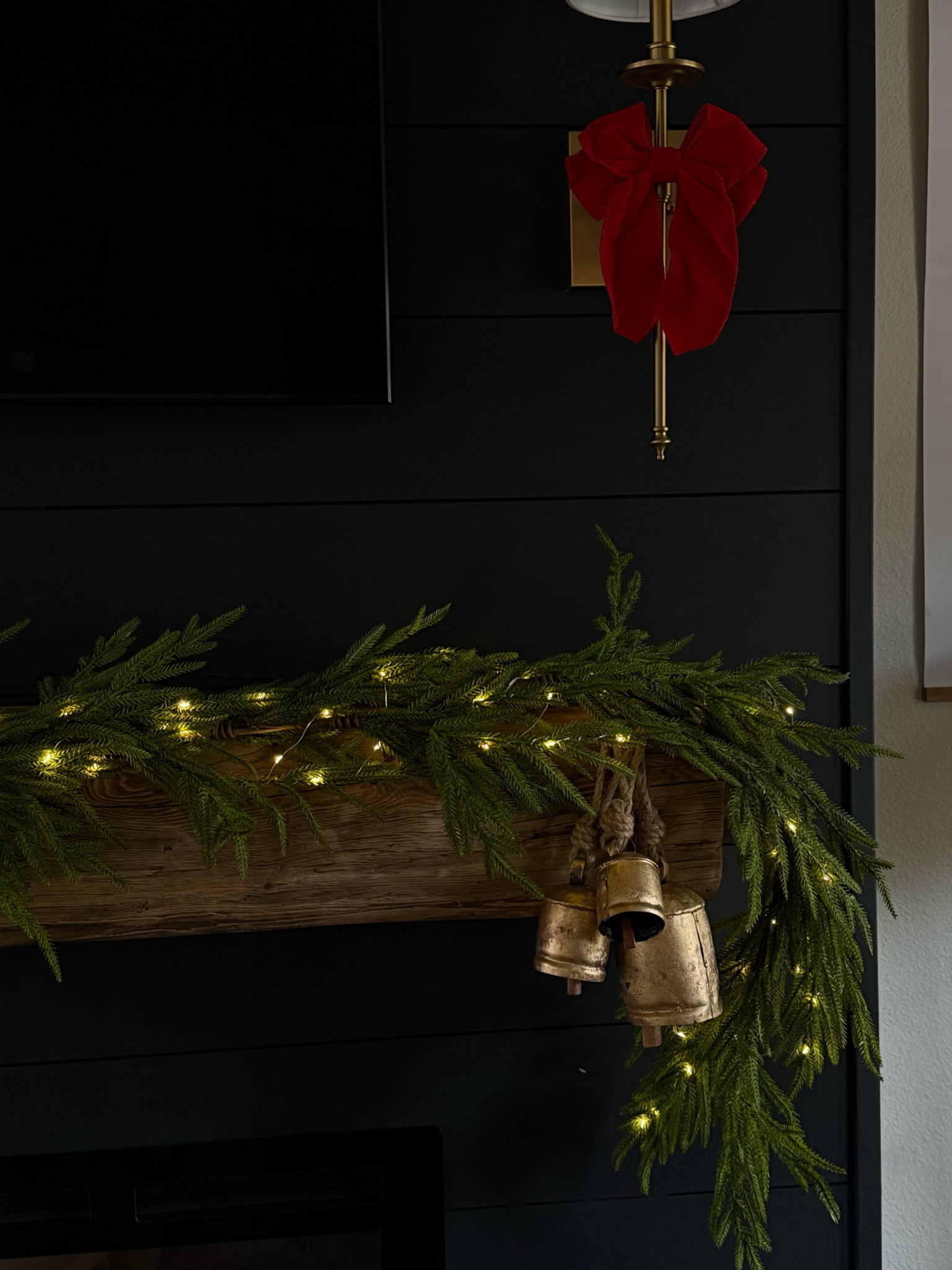 The most gorgeous garland at an amazing price 💫 

#LTKHome #LTKFamily #LTKSeasonal