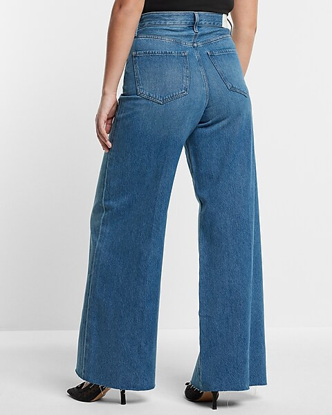 Super High Waisted Medium Wash Raw Hem Baggy Wide Leg Jeans | Express