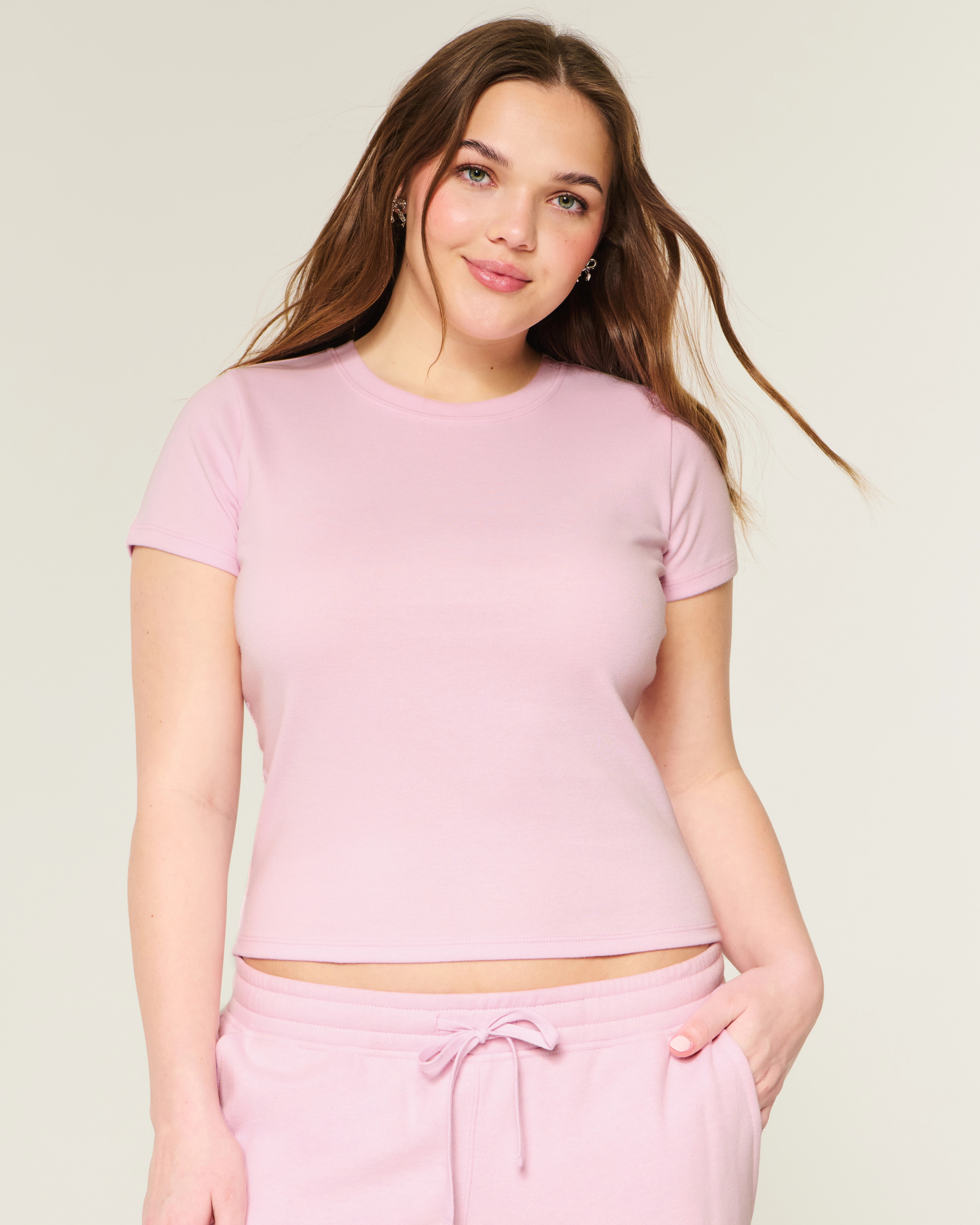 Crew Baby Tee | Hollister (US)