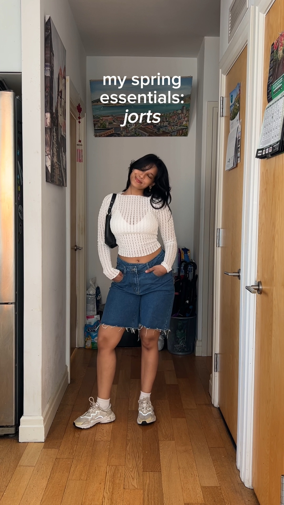 1st top: Motel rocks
3rd top: edikted
3rd skirt: thrifted


#LTKbeauty #LTKfindsunder100 #LTKstyletip