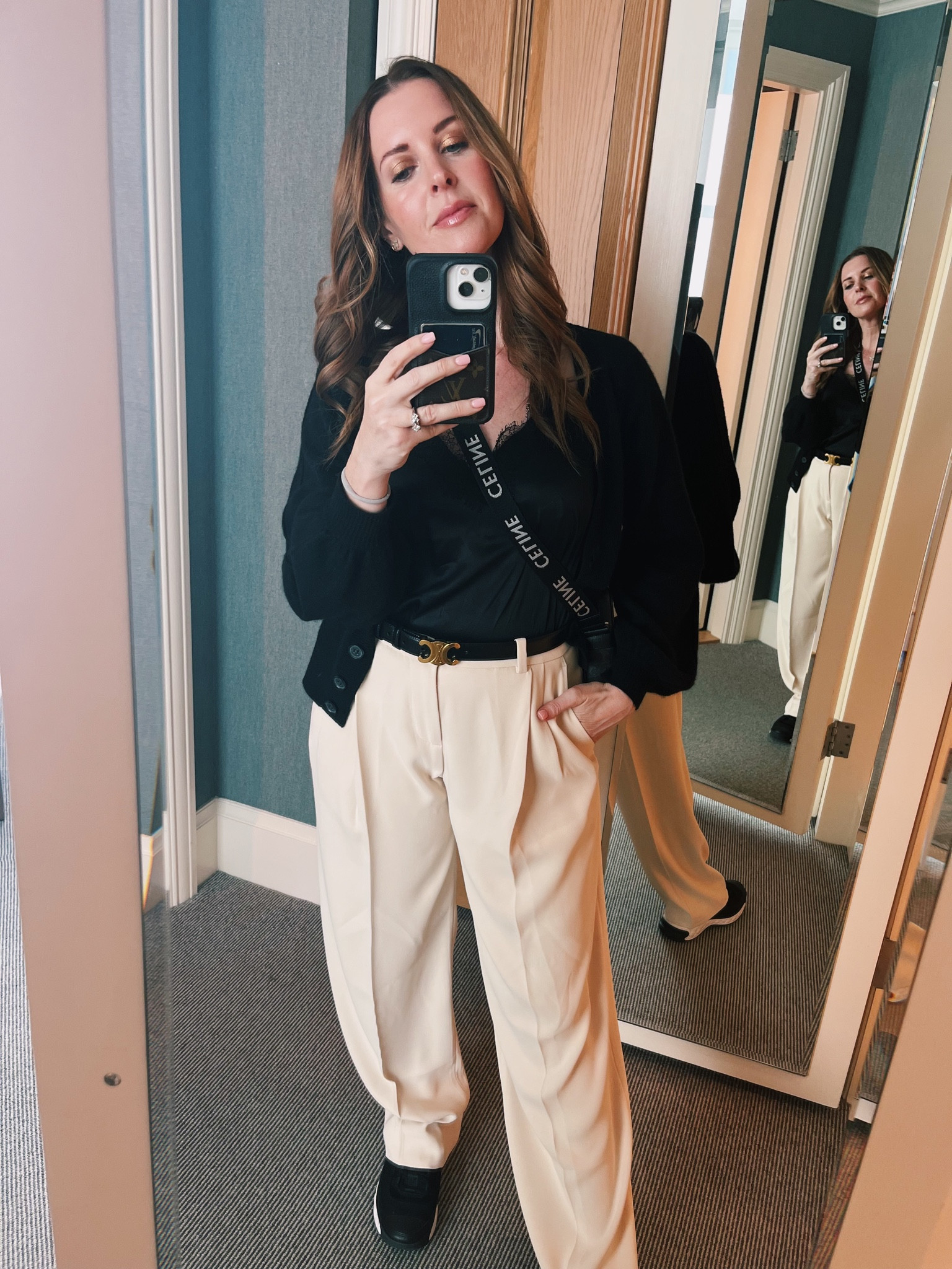 NY outfit 2🫶
•Vince pants 
•Cami nyc cami 
•Frame sweater 
•Celine belt & purse 

#LTKstyletip #LTKbeauty #LTKSeasonal