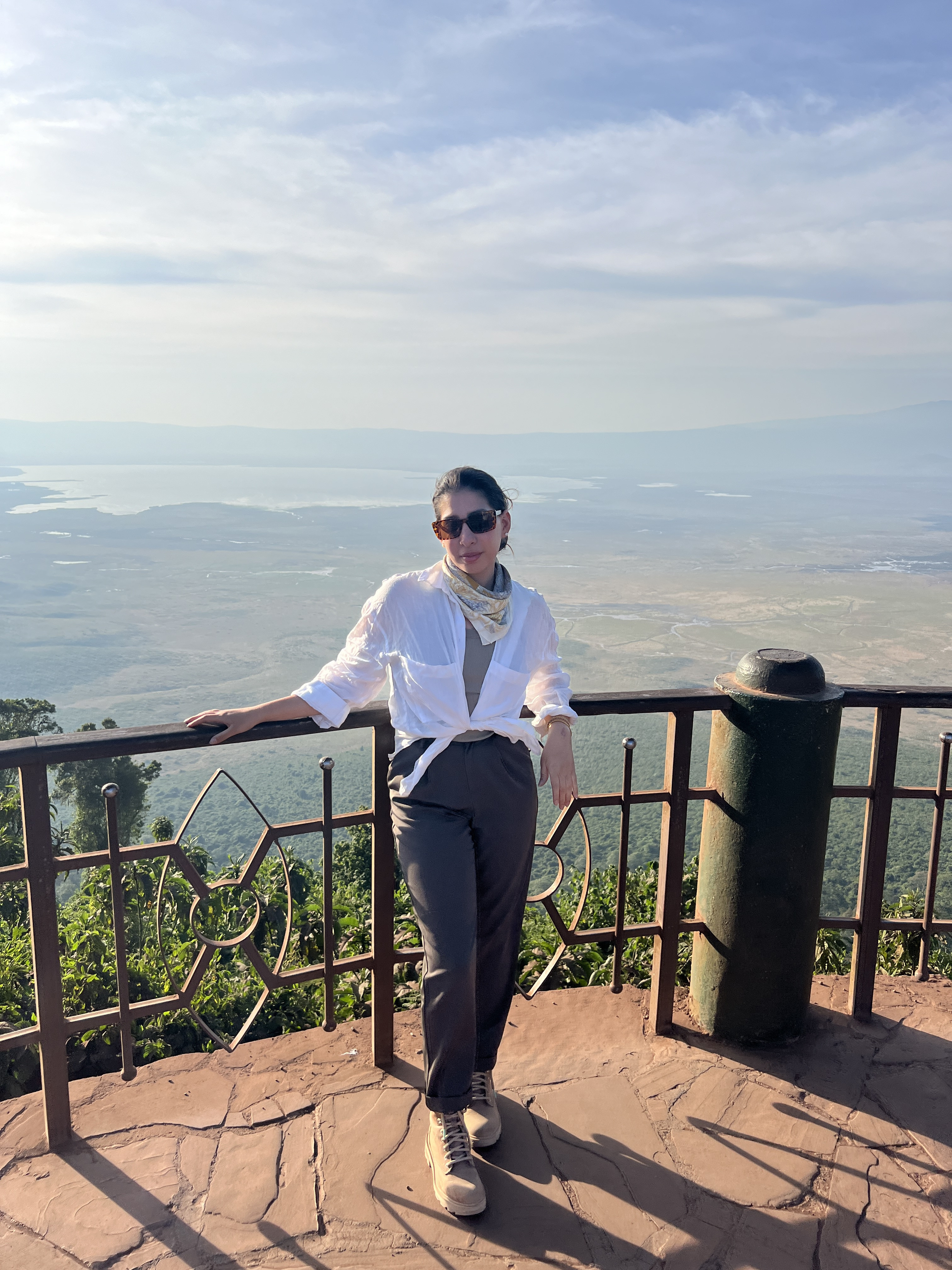 Safari Milly
📍Ngorngoro, Tanzania

#safari #outfit #pants #scarf #buttondown #africa 

#LTKTravel