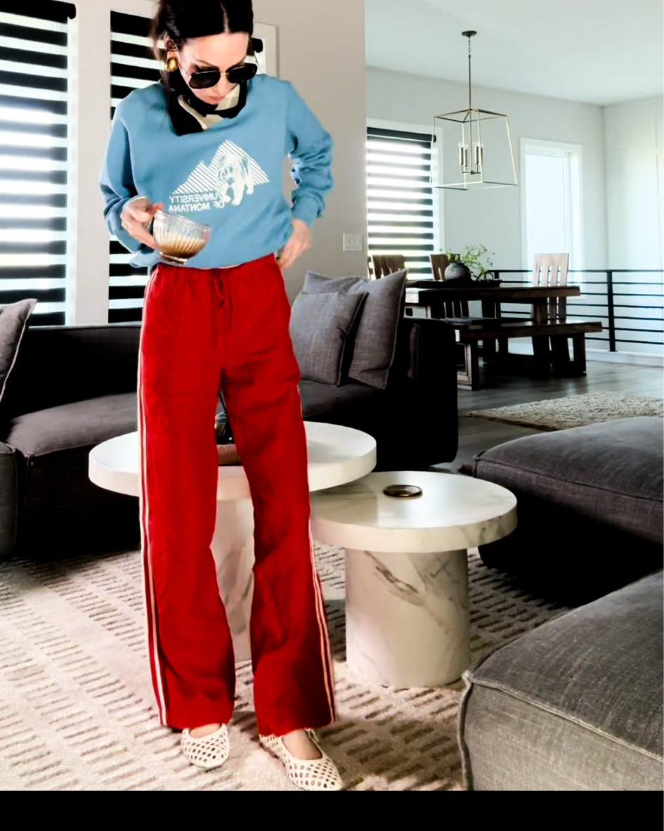 Vintage Sweatshirt +
Madewell Track Pants
Sporty vintage but make it editorial.
An oversized vintage sweatshirt, relaxed striped pants from Madewell, woven flats, and coffee in hand because the outfit always looks better with a ritual attached to it. The kind of look that feels effortless but still pulled together.
Linked my Madewell pants, similar vintage-inspired sweatshirts, woven flats, scarf, and accessories.
Shop the details in my LTK.
#LTKStyle
#MadewellStyle #ElevatedCasual #QuietLuxuryStyle
#OOTD

#LTKootd #LTKxMadewell #LTKOver40