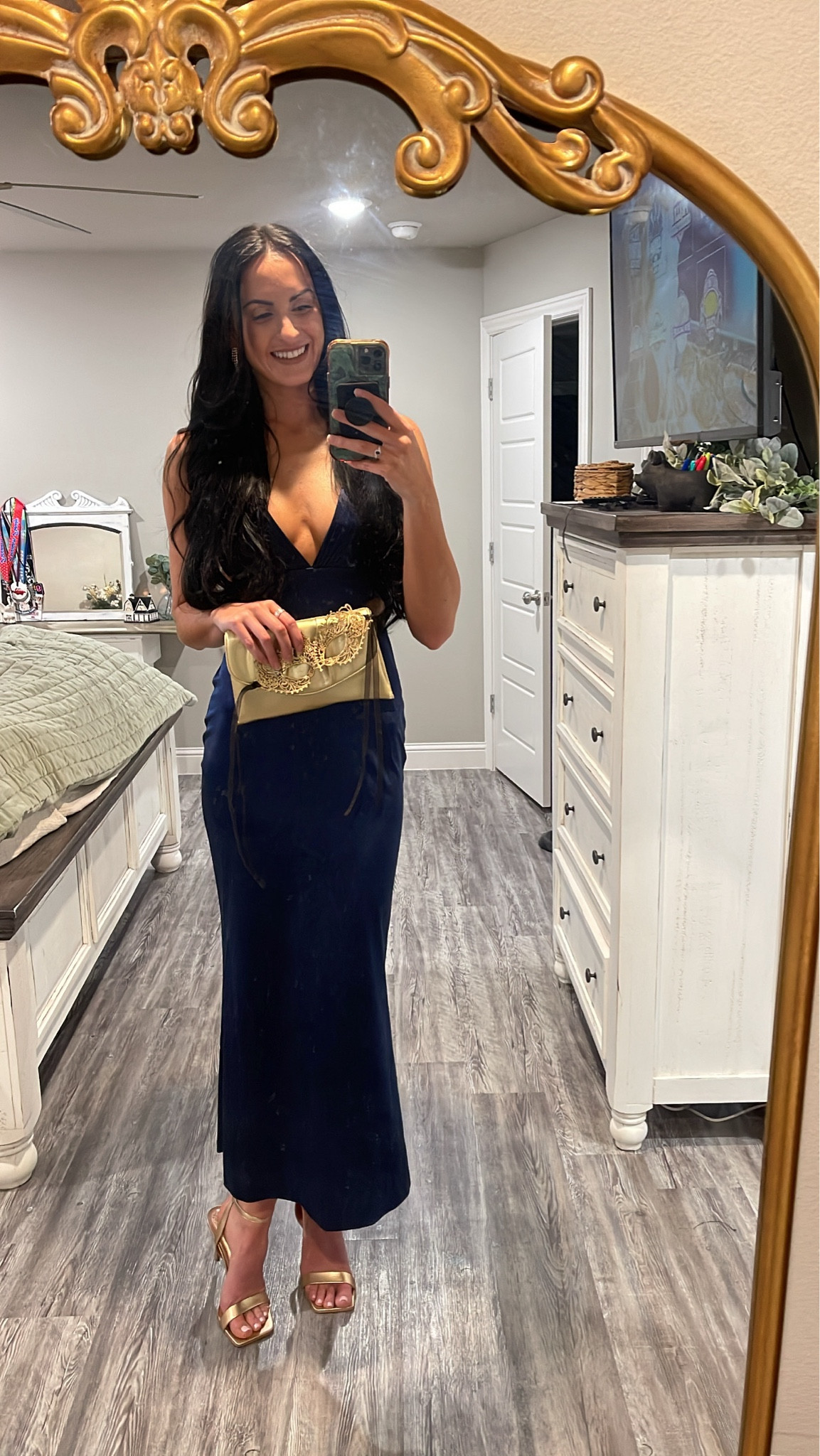 Gala night!! #dress #nightout

#LTKSeasonal #LTKstyletip #LTKbeauty