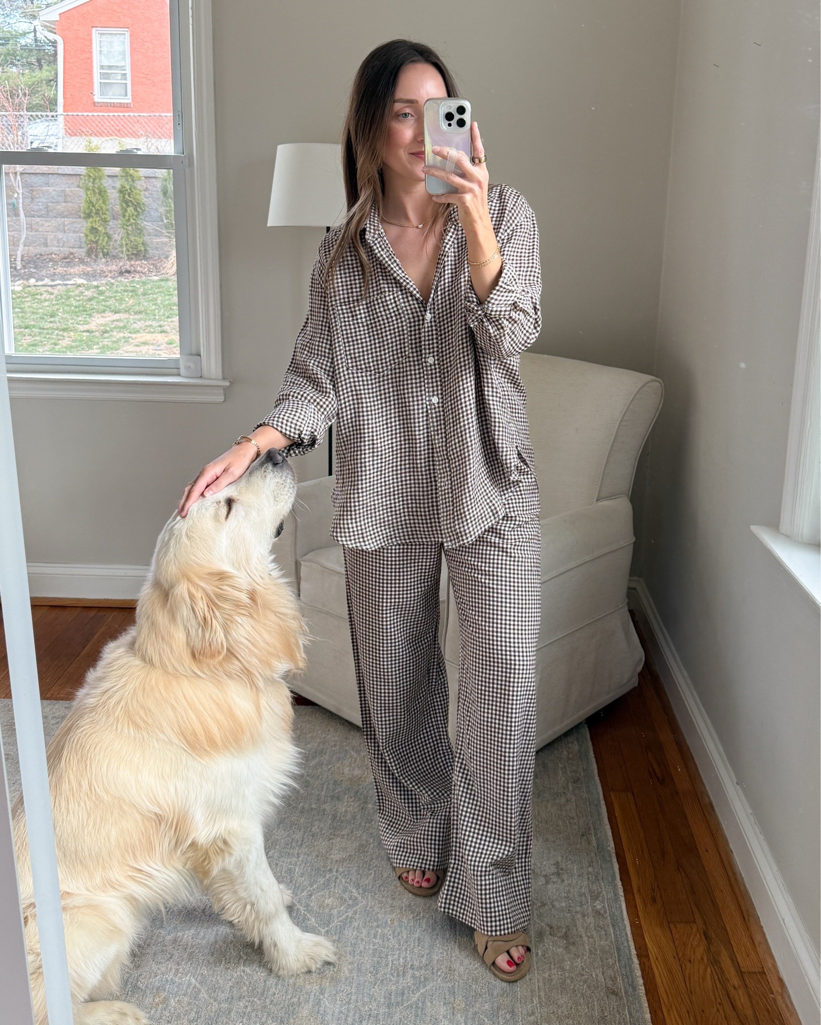 This kingdom, gap linen set has been one of my most porn items of the spring. I’ve worn these pieces together and separately. Wearing a small top and XS pants. ￼