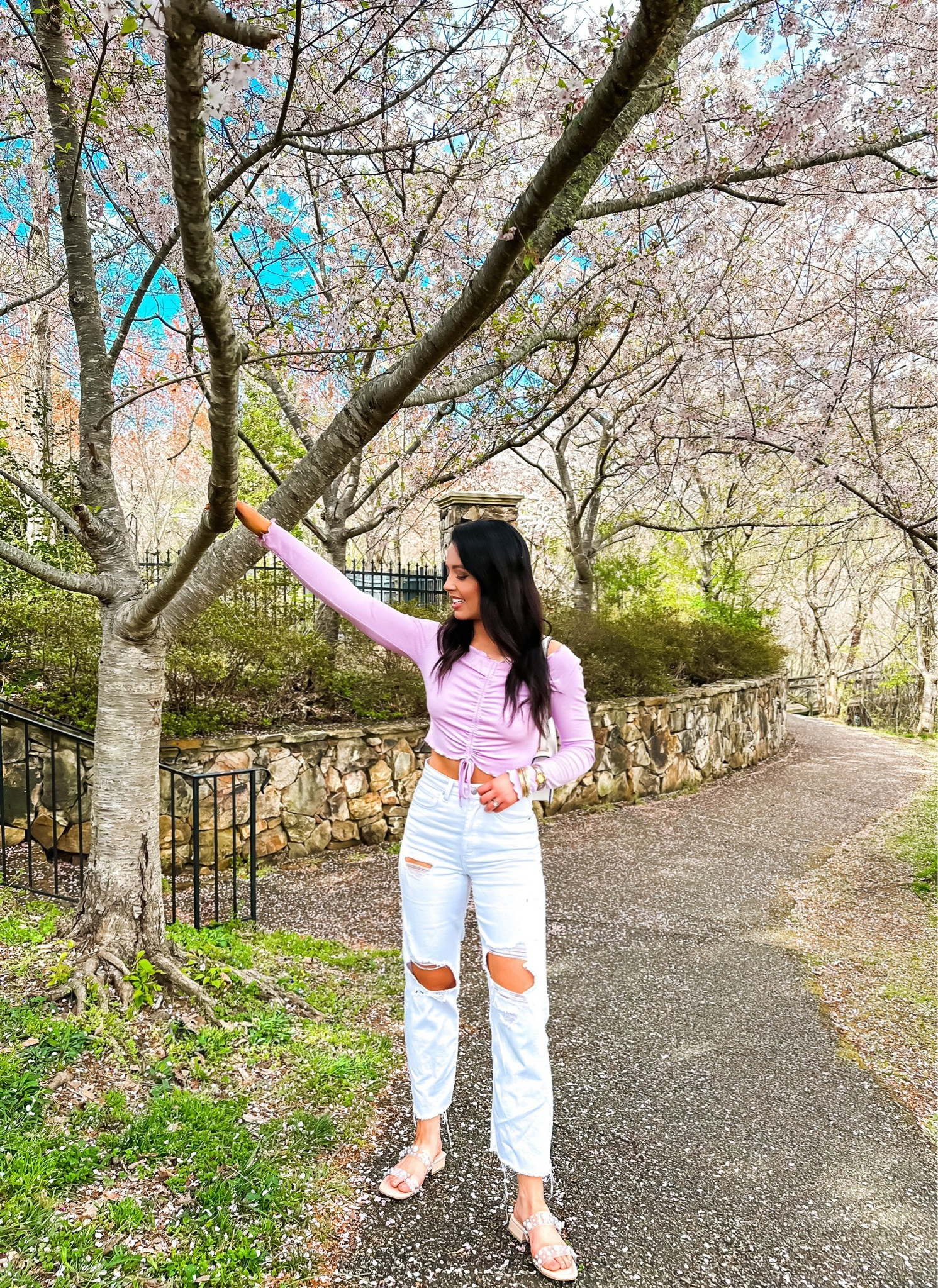 Under $20 amazon drawstring spring top (small, 5+ colors) the best $25 target white distressed jeans (2, tts), $30 target pearl sandals — perfect for spring founditonamazon  

#LTKunder50 #LTKshoecrush #LTKSeasonal