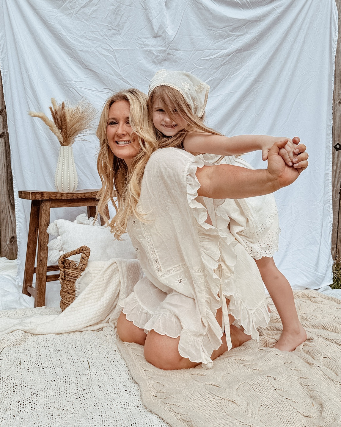 White mommy daughter dresses #matchingdresses #oldnavy #aerie #familyphotos #girldress #midsizeoutfits #photoshoot #mommydaughter

#LTKMothersDay #LTKootd #LTKmomlife