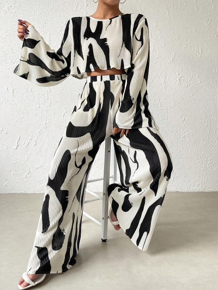 SHEIN Privé Graphic Print Bell Sleeve Crop Blouse & Wide Leg Pants | SHEIN