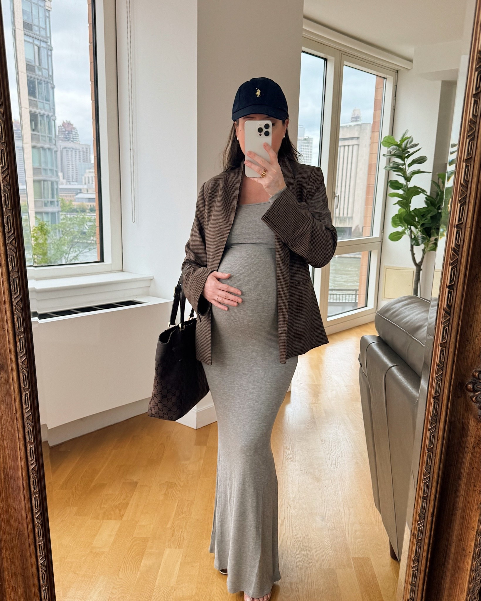 Dress size M

#LTKBump #LTKmomlife