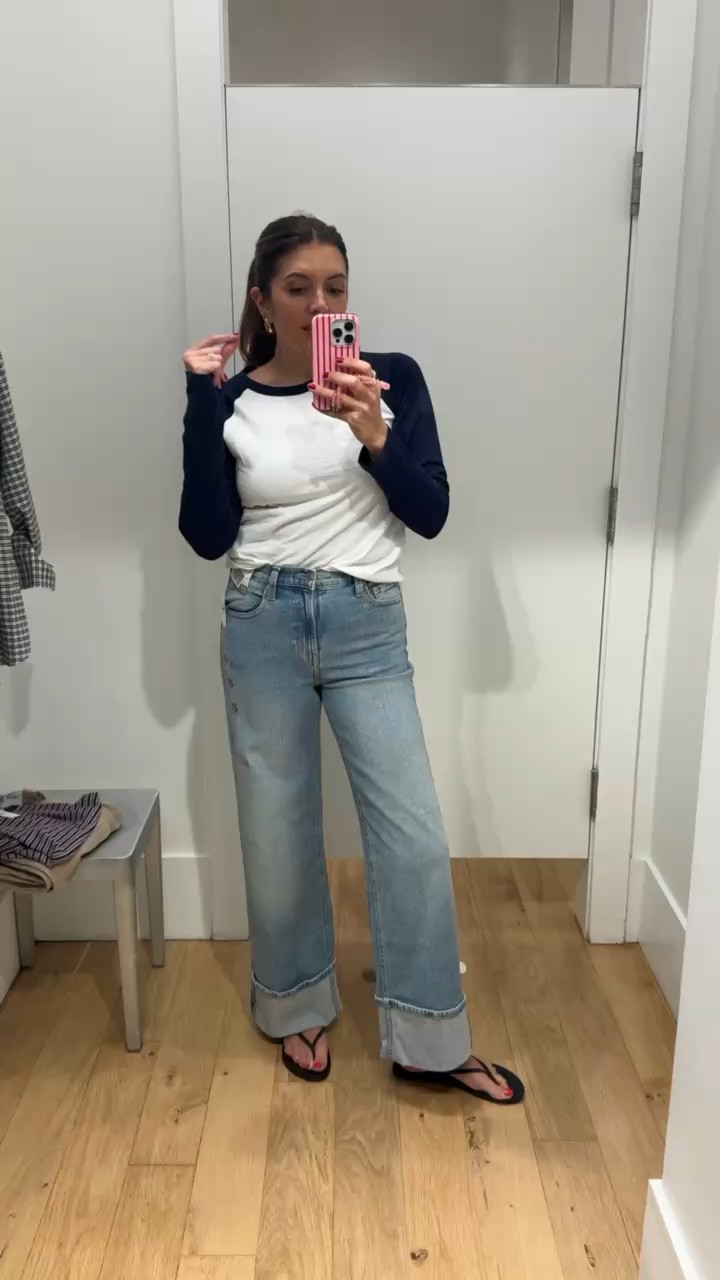 Gap 50% off sale!! Baseball gee in a size small, cuffed jeans in a size 4. I’m 5’7”

#LTKSaleAlert #LTKOver40 #LTKTall