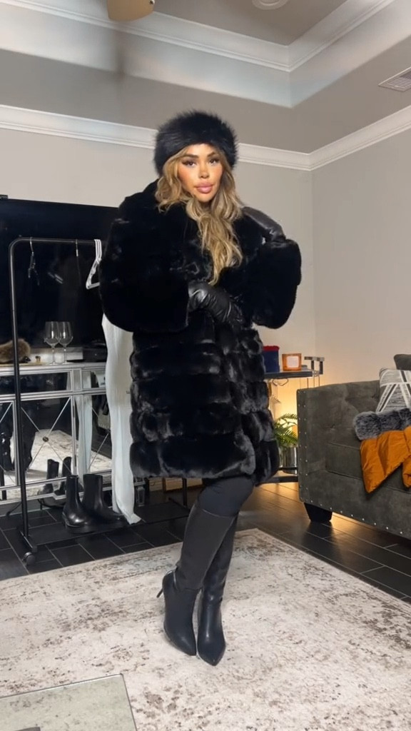 All Black Winter Dinner Outfit 

#LTKSeasonal #LTKstyletip #LTKtravel