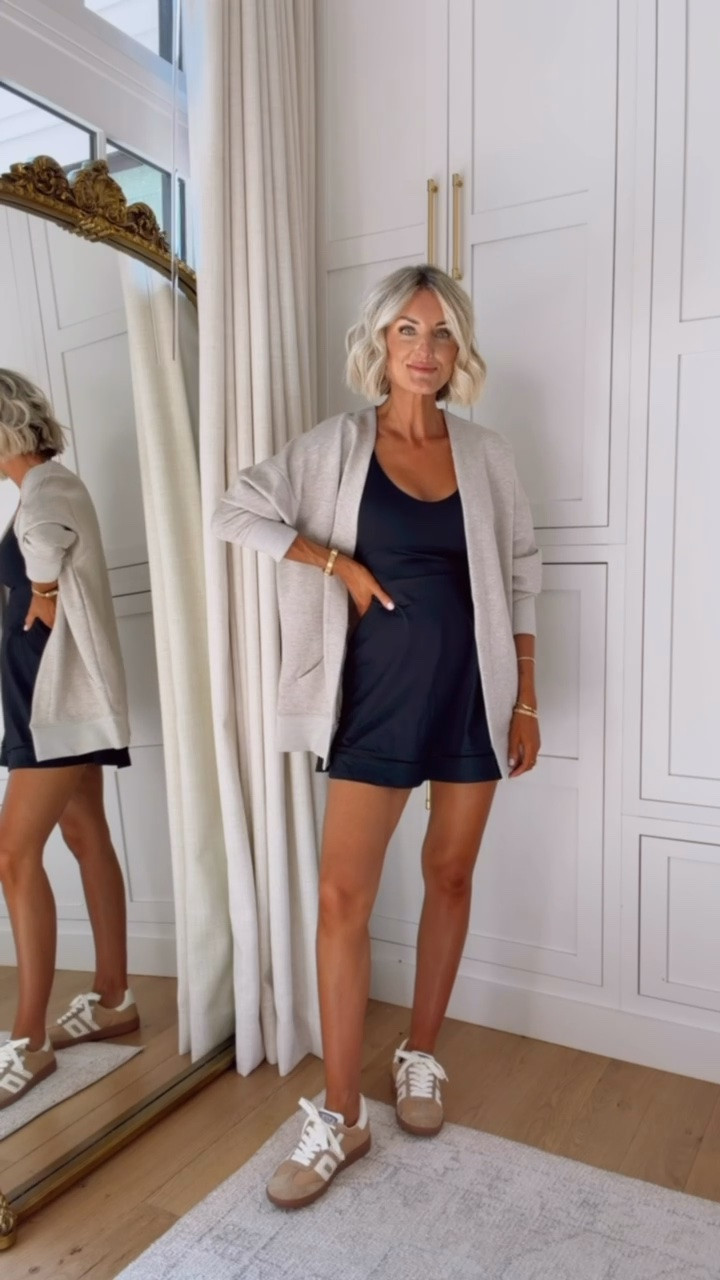 I’m going to be pulling for this cardigan all the time! The material is super comfortable. Perfect to style over an active dress! Wearing S!

Loverly Grey, activewear, athleisure, Target, cardigan, pre fall looks, fall layers

#LTKActive #LTKSeasonal
