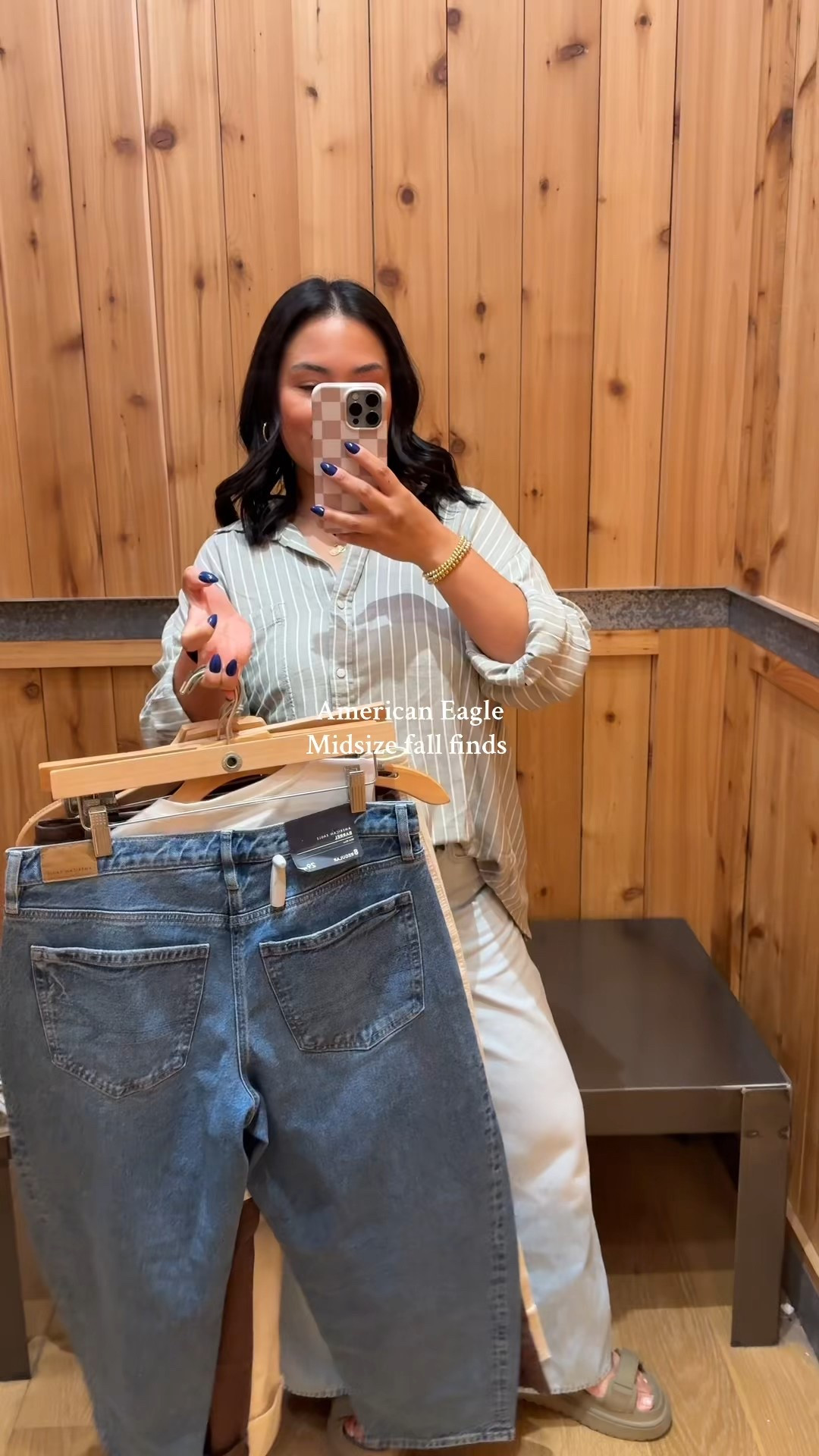 Size 6 in all pants 
Large in all tops

#LTKSeasonal #LTKMidsize #LTKStyleTip