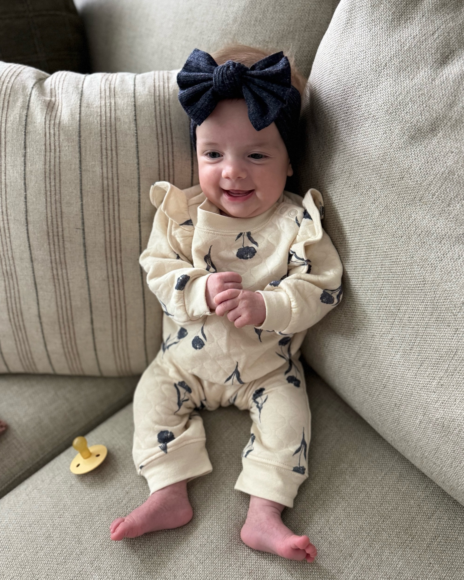 The cutest little set from Walmart!! Evelyn’s in the 3-6m, I would say it runs a little small. But sooo soft and affordable!

Babygirl sets, Walmart baby, affordable baby clothes, babygirl fall outfits, babygirl bows 

#LTKFindsUnder50 #LTKSeasonal #LTKBaby