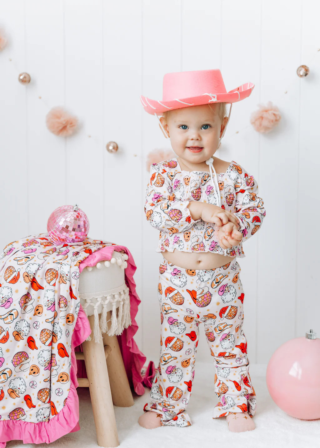 COWGIRL CLAUS DREAM SMOCKED FLARE SET | Dream Big Little Co.