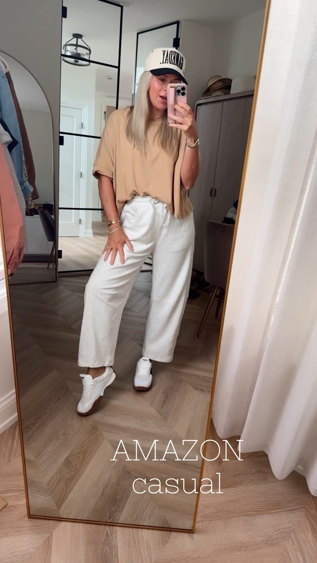 Game Day Casual- also Sunday confirms! My FAVORITE Amazon sweats! 
I’m in smalls. 

Fall style. Game day. Barrel sweatpants. 

#LTKStyleTip #LTKSeasonal #LTKFindsUnder100