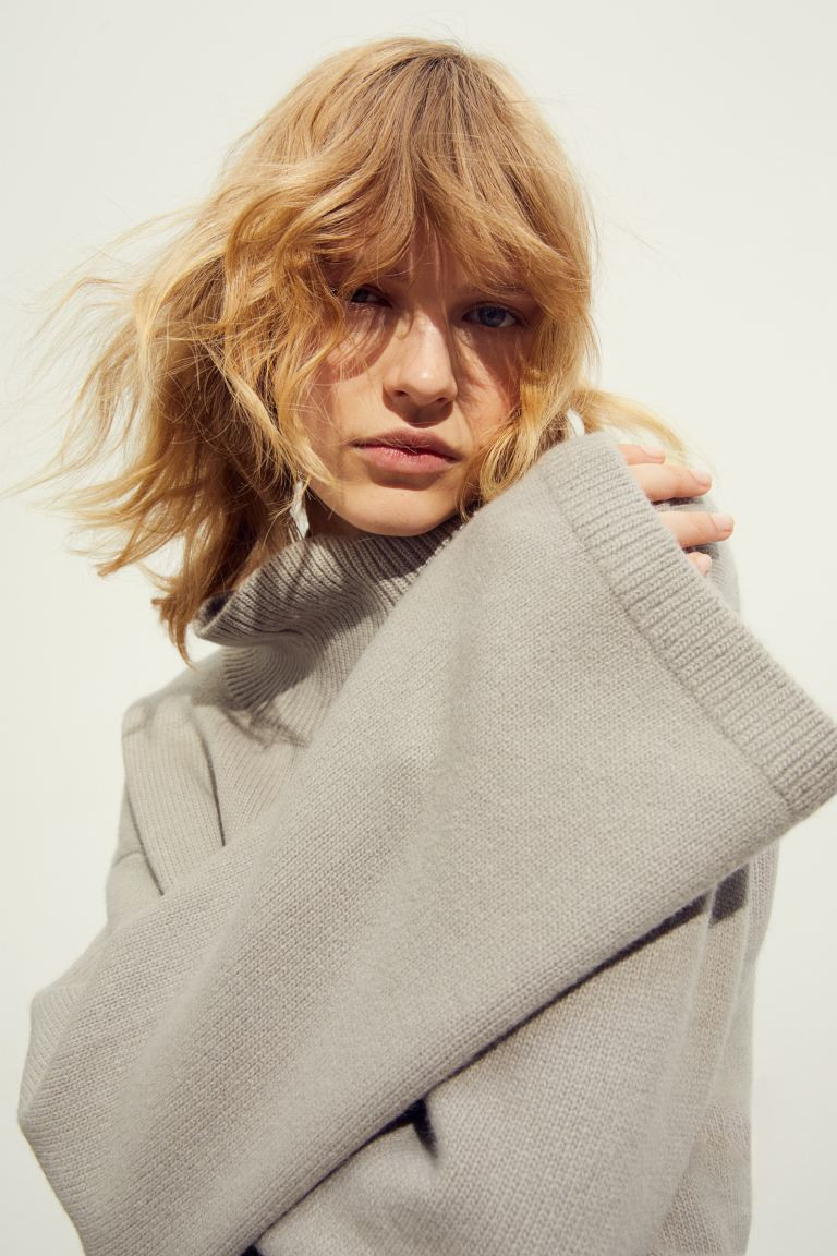 Oversized cashmere-blend jumper - Greige - Ladies | H&M GB | H&M (UK, MY, IN, SG, PH, TW, HK)