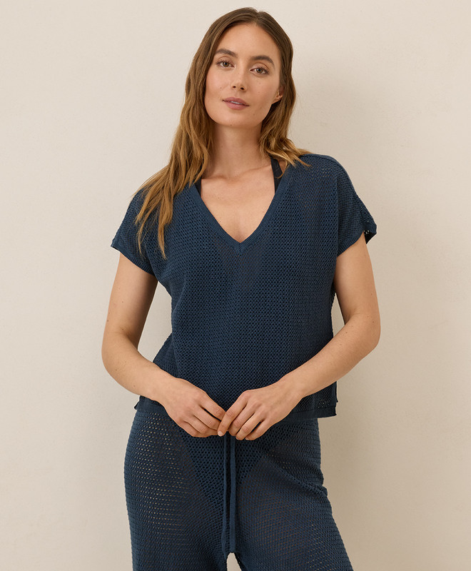 Women’s Beachside Linen Crochet V-neck Top made with Organic Cotton | Pact | Pact Apparel
