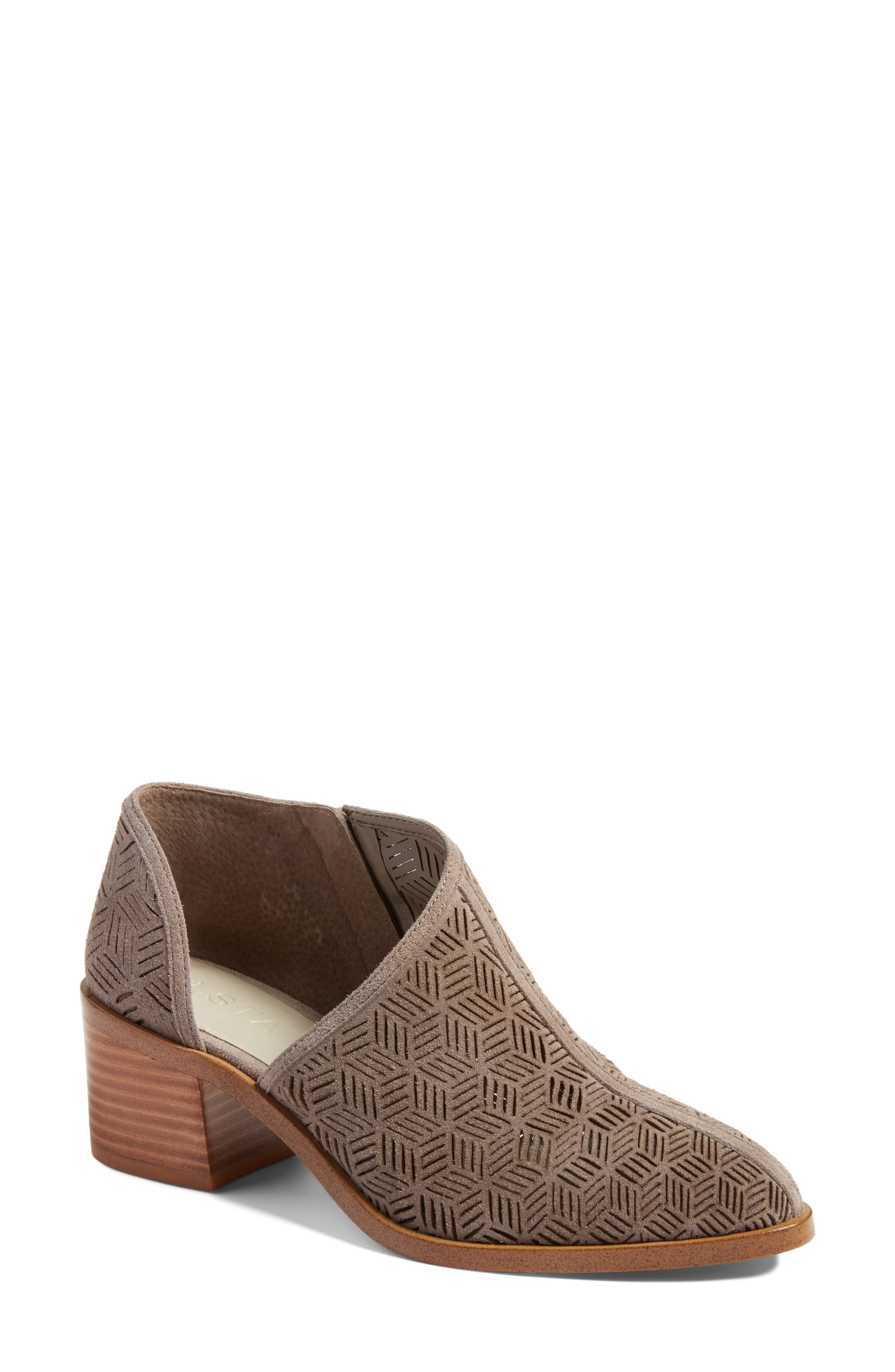 Iddah Perforated Cutaway Bootie | Nordstrom